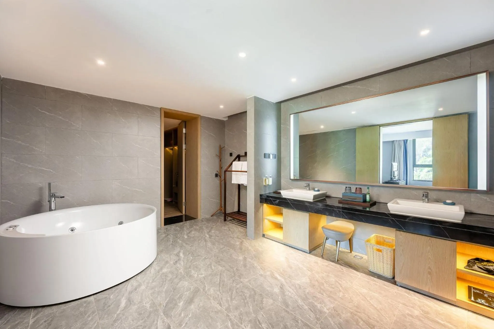 Photo of the whole room in Holiday Inn Hainan Xiangshui Bay by IHG