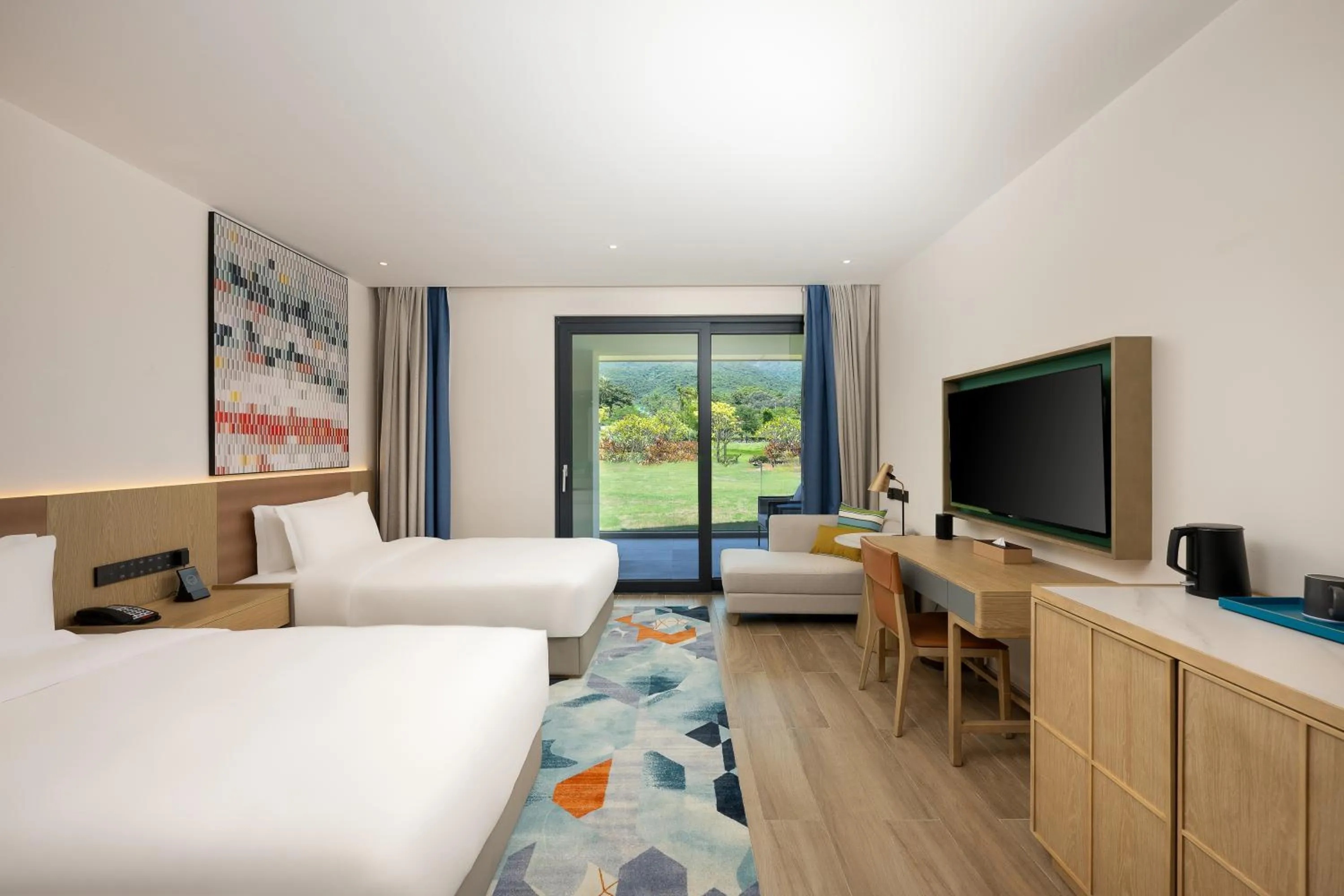 Bed in Holiday Inn Hainan Xiangshui Bay by IHG