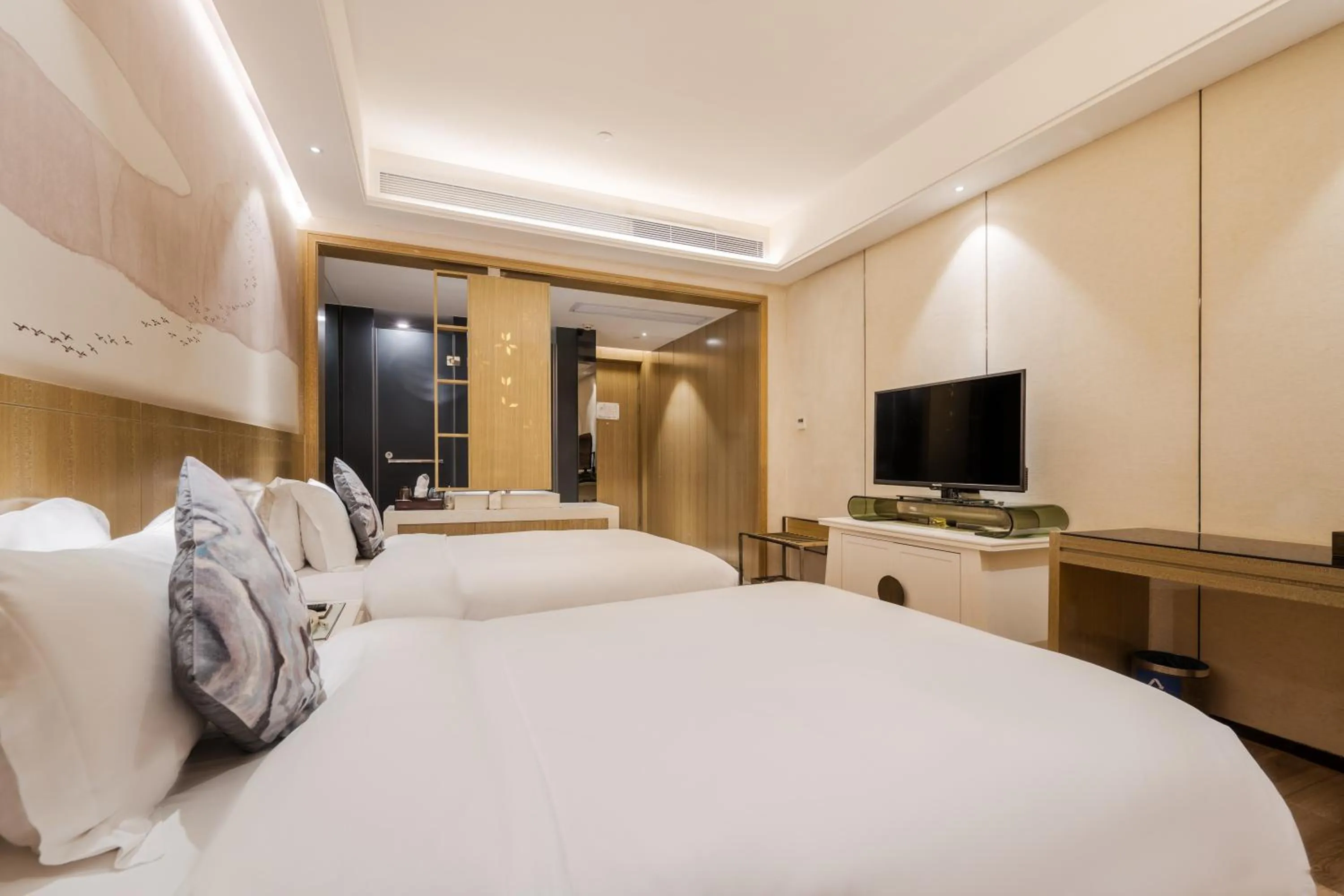 Photo of the whole room, Bed in Paco Hotel Shuiyin Road Guangzhou