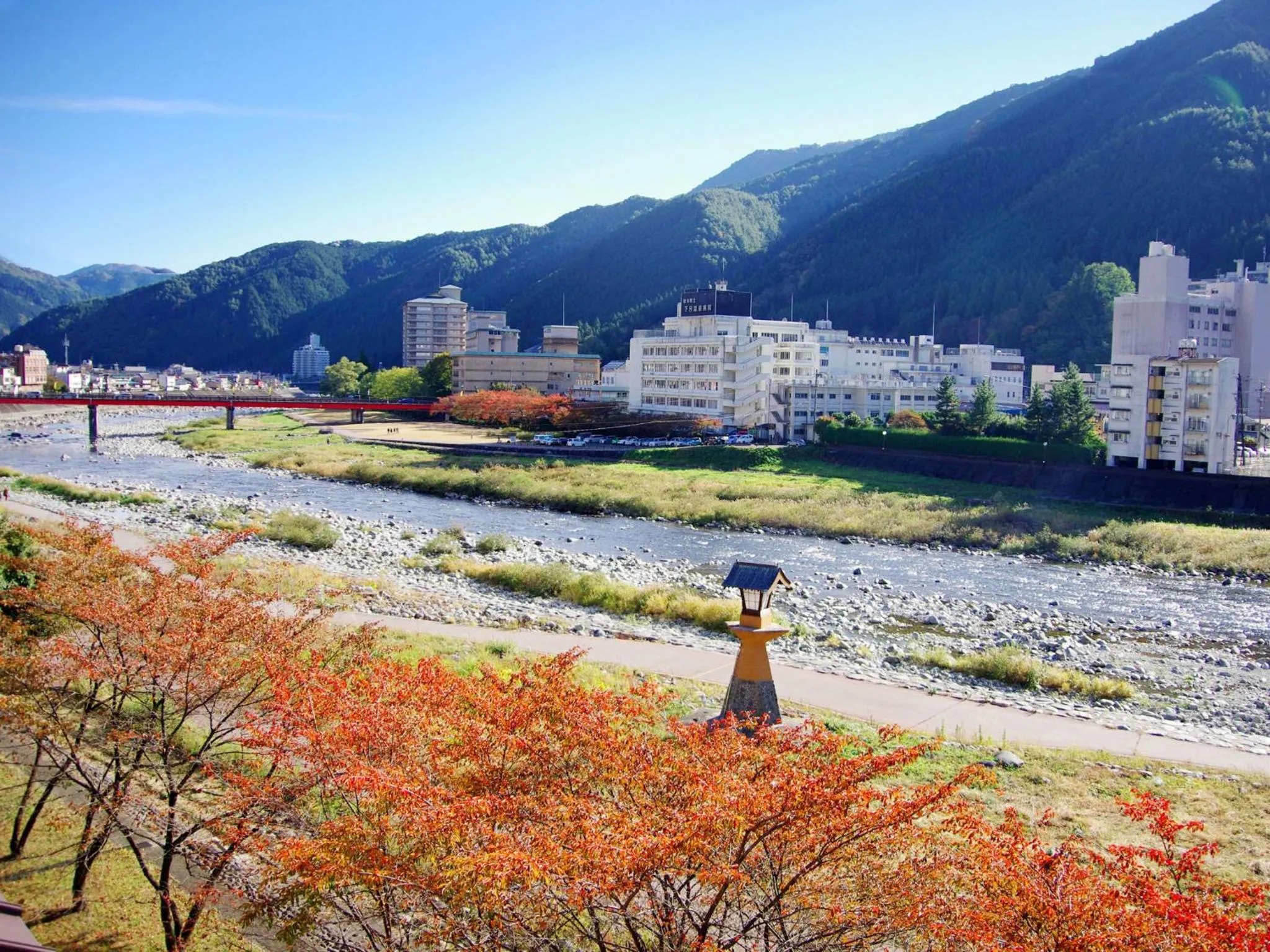 Autumn in Gero Onsen Yukyunohana