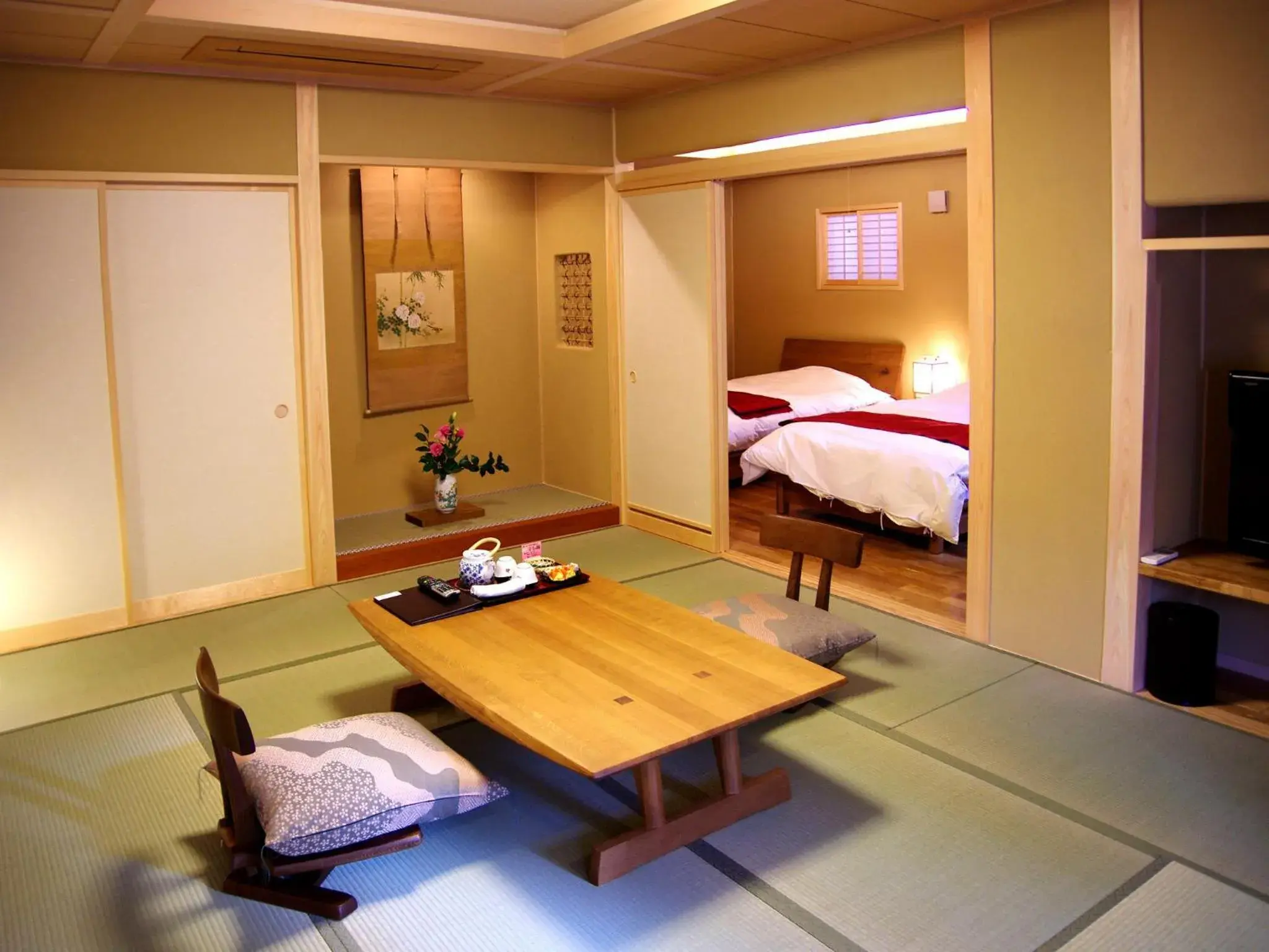 Photo of the whole room, Bed in Gero Onsen Yukyunohana Photo of the whole room, Bed in Gero Onsen Yukyunohana