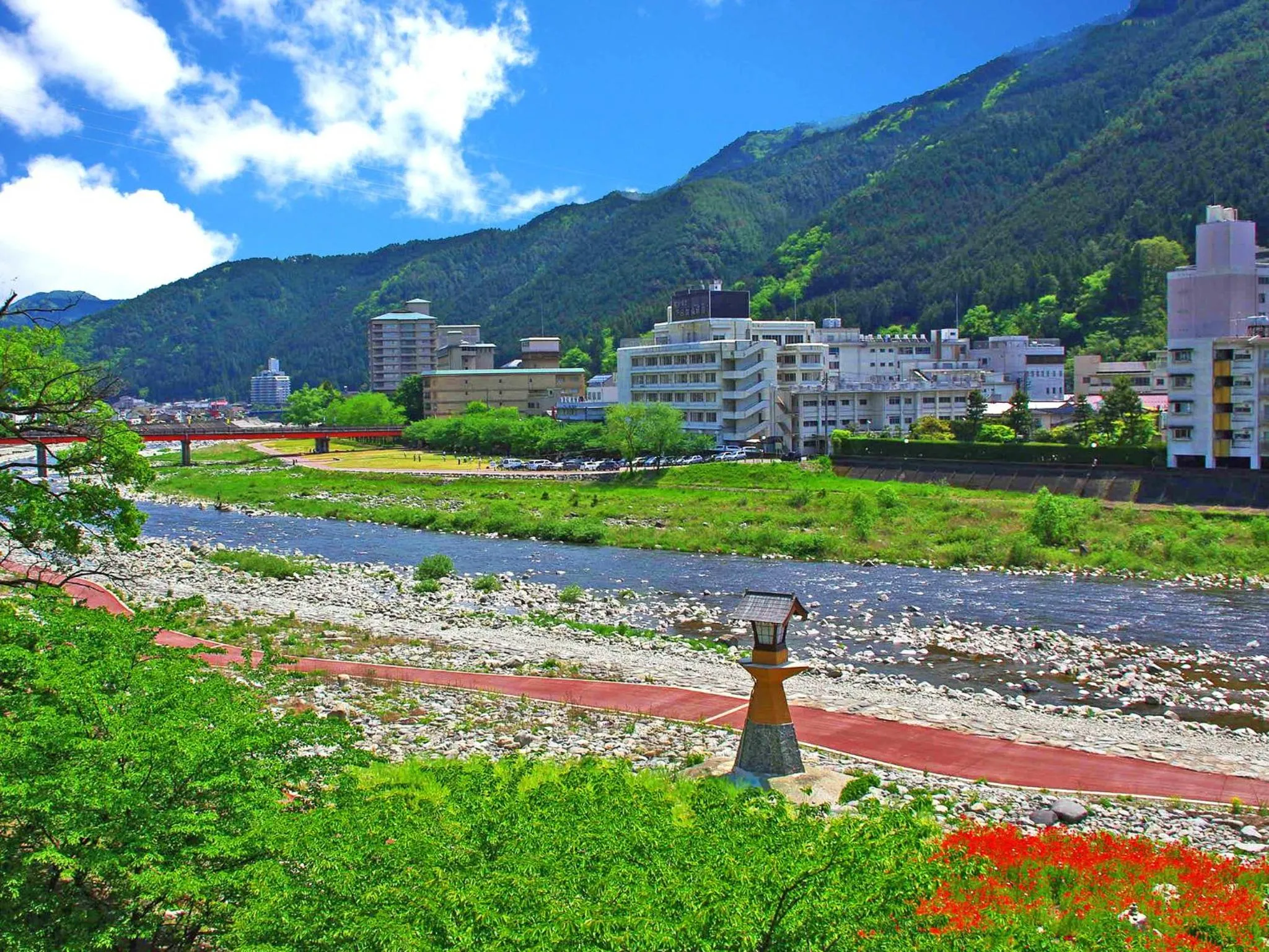 Summer in Gero Onsen Yukyunohana