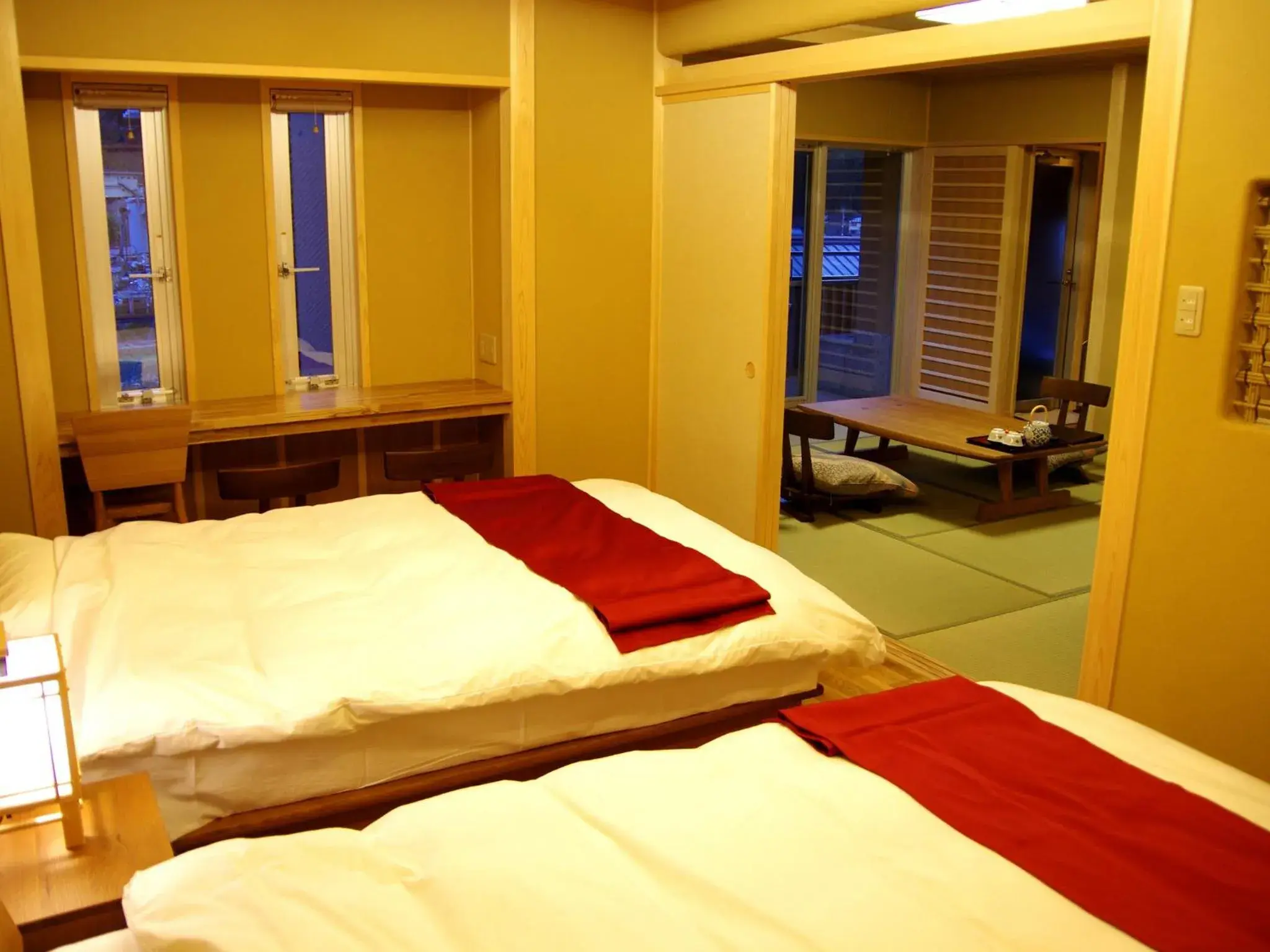 Photo of the whole room, Bed in Gero Onsen Yukyunohana Photo of the whole room, Bed in Gero Onsen Yukyunohana