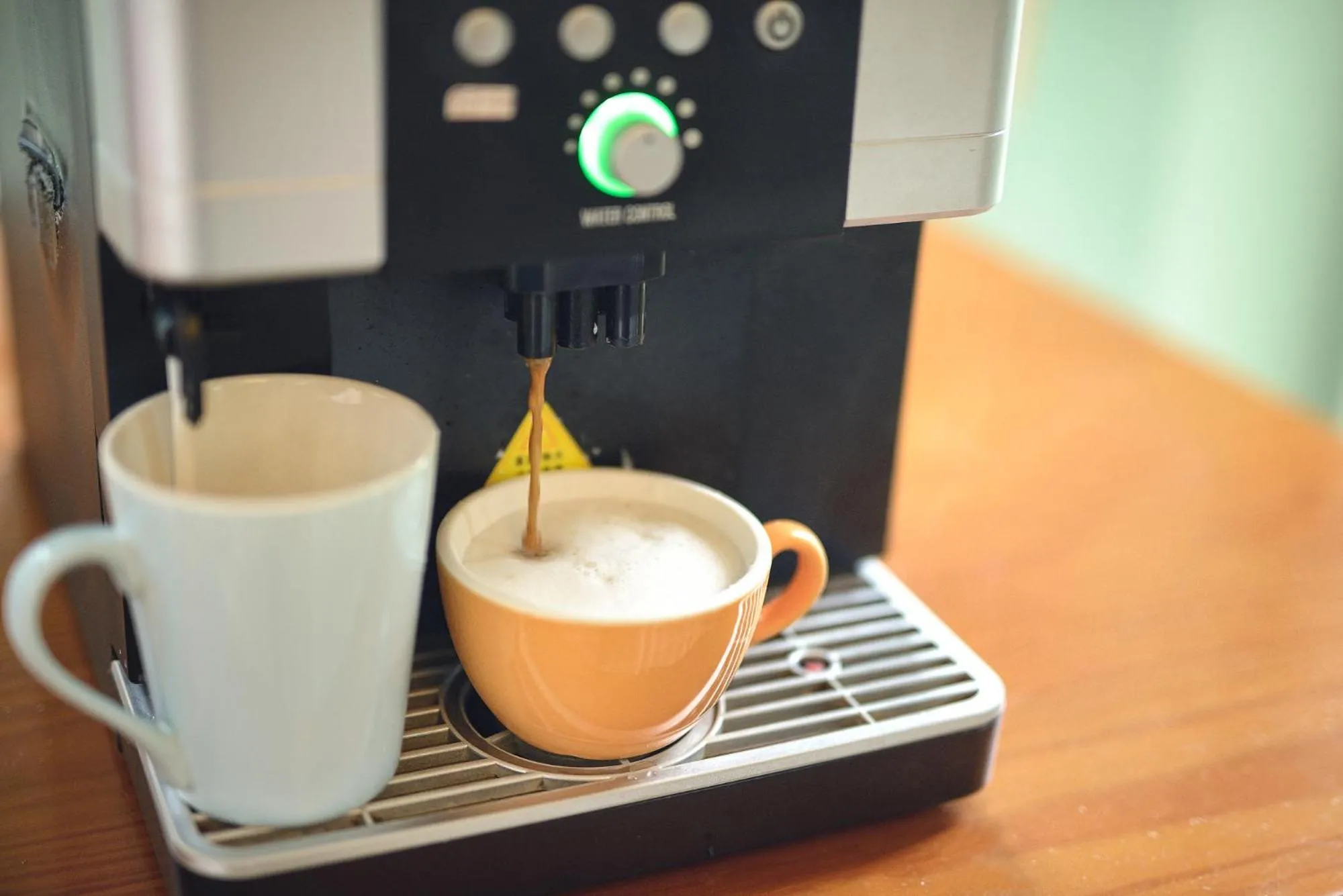 Coffee/tea facilities in Dancing Butterfly Inn Family sliding BnB