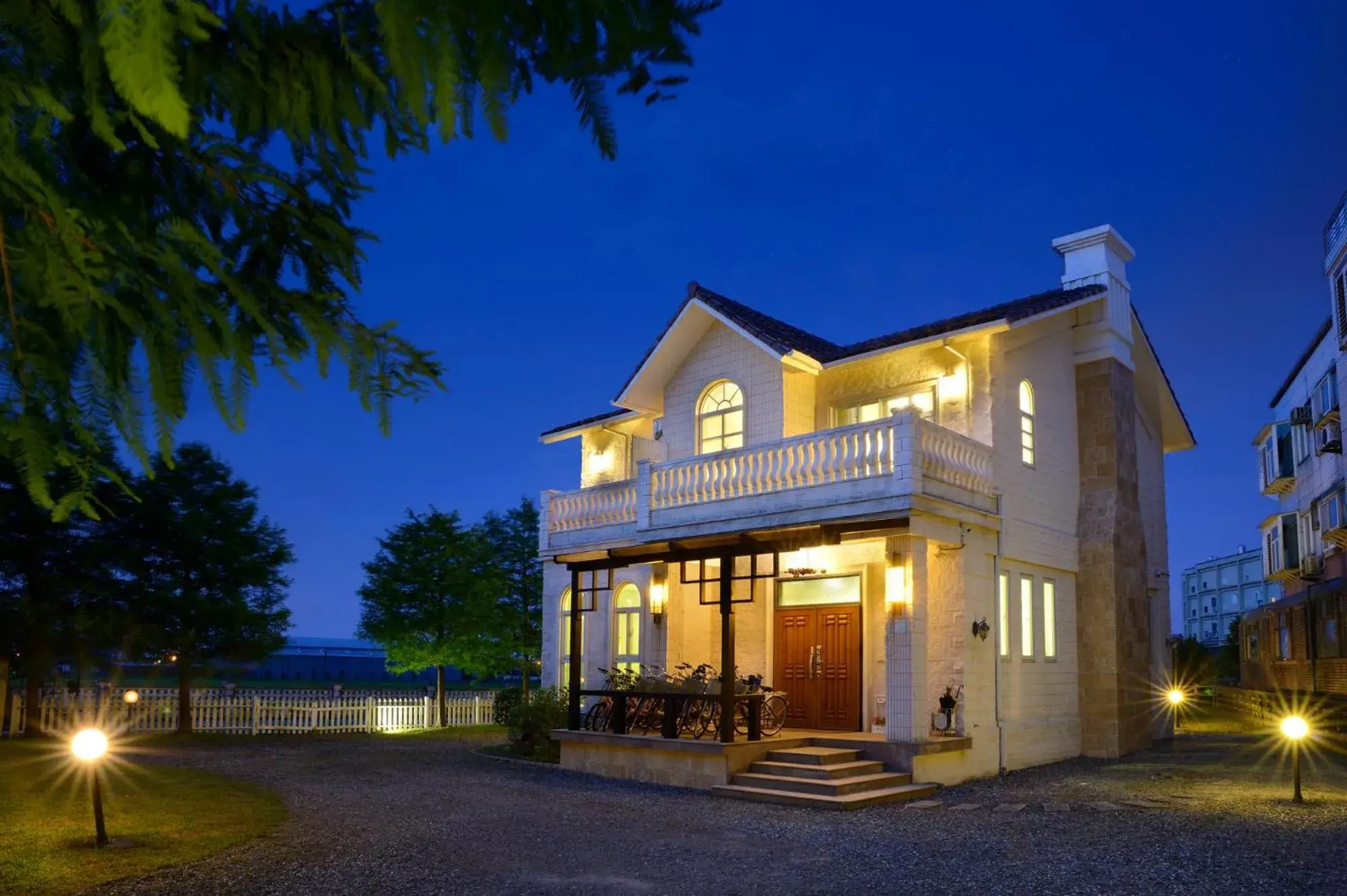 Property building in Dancing Butterfly Inn Family sliding BnB Property building in Dancing Butterfly Inn Family sliding BnB