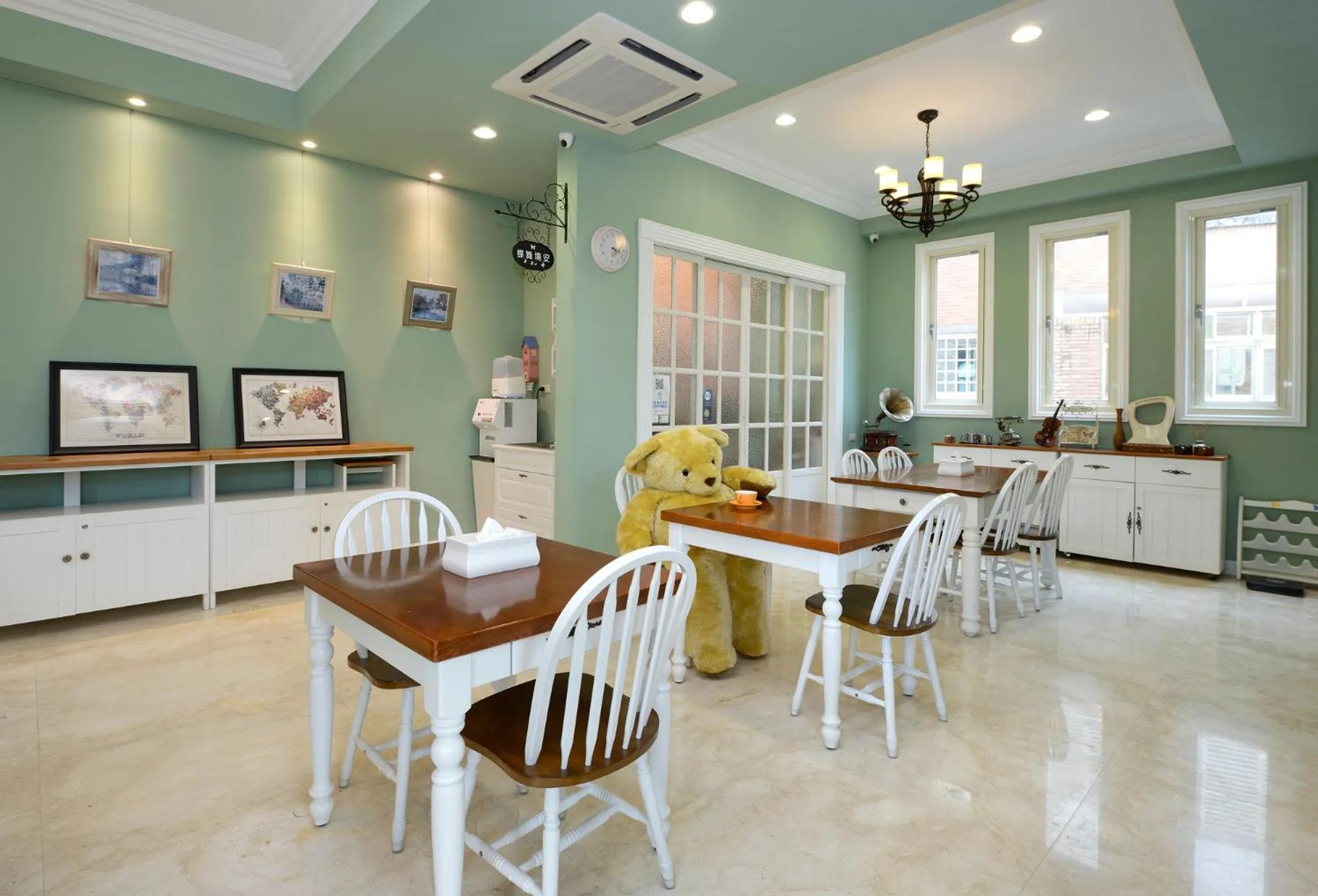 Lobby or reception in Dancing Butterfly Inn Family sliding BnB