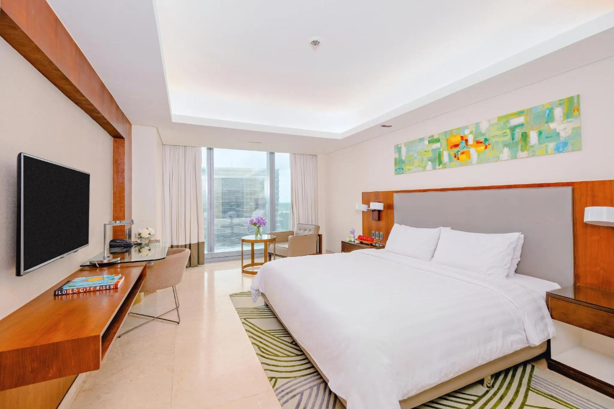 Bed in Richmonde Hotel Iloilo