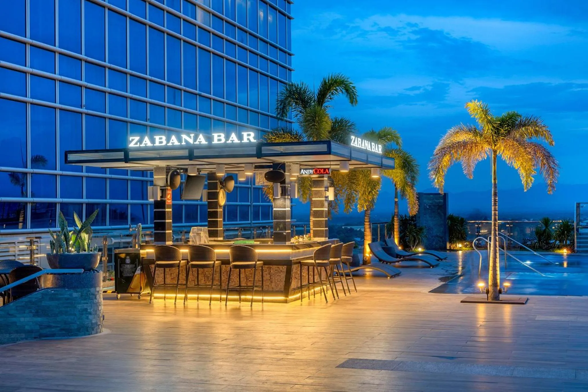 Restaurant/places to eat in Richmonde Hotel Iloilo