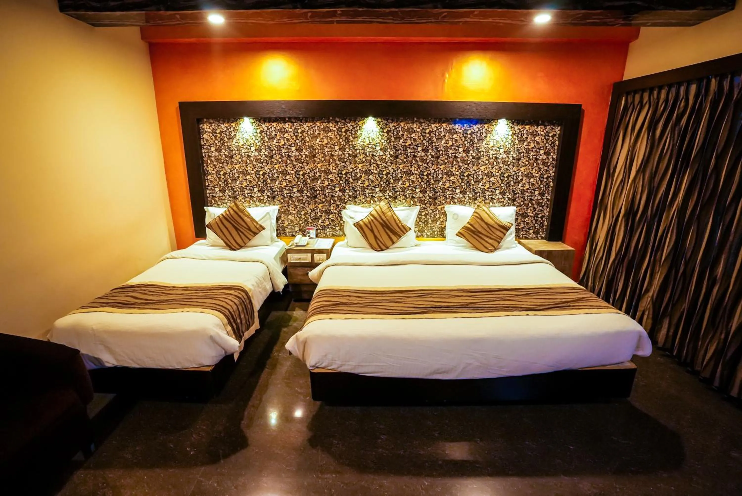 Bedroom, Bed in Hotel Mayas