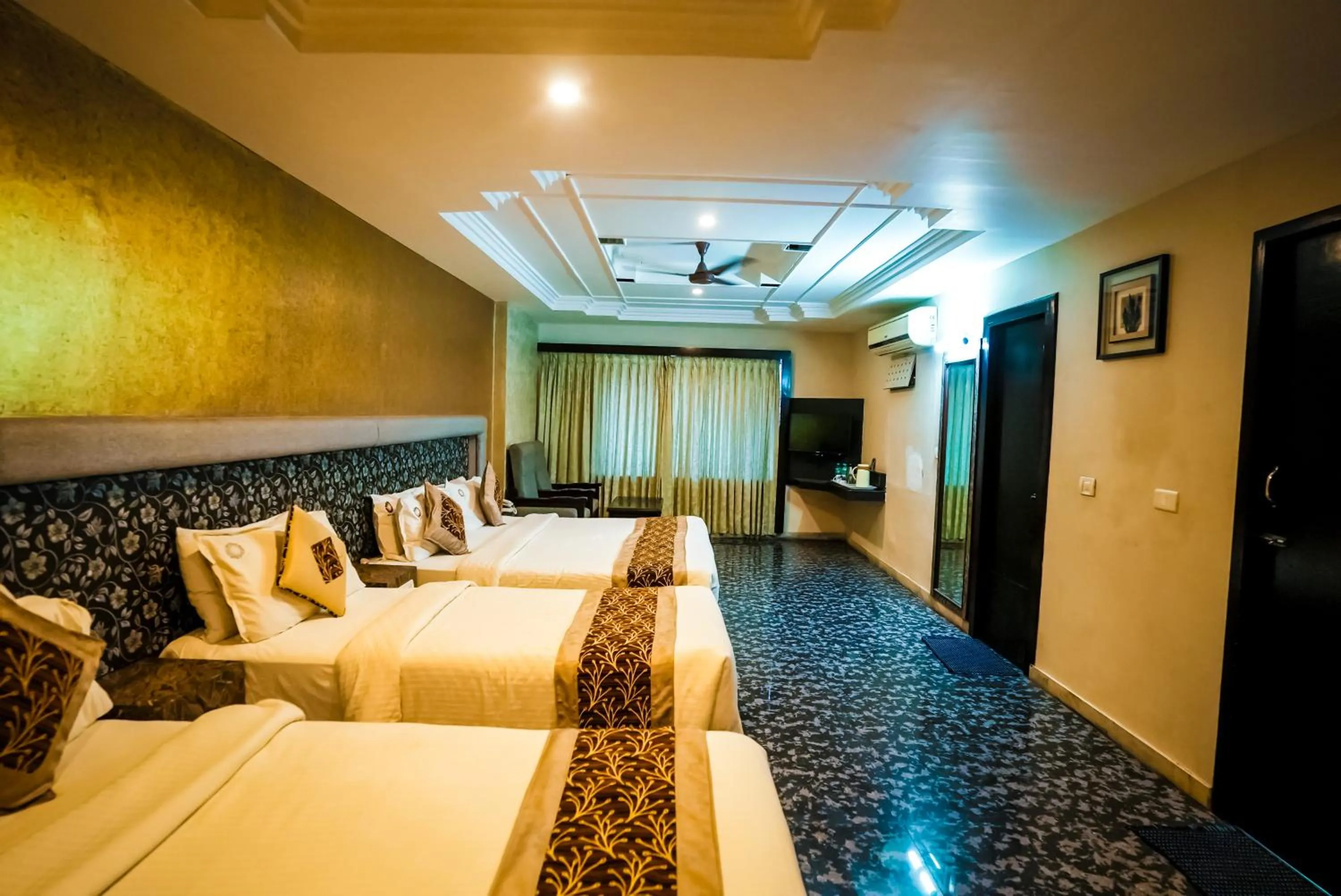 Bedroom, Bed in Hotel Mayas