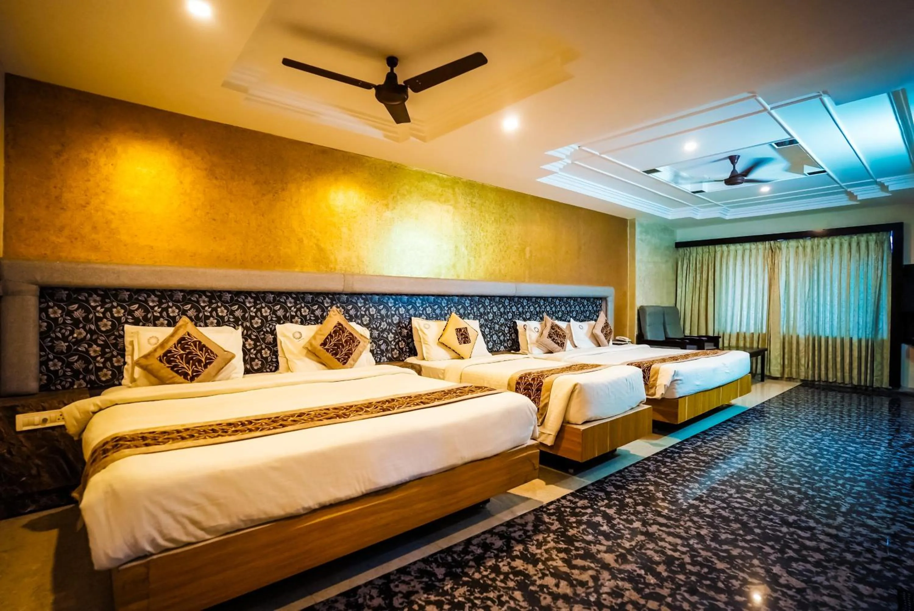 Bedroom, Bed in Hotel Mayas