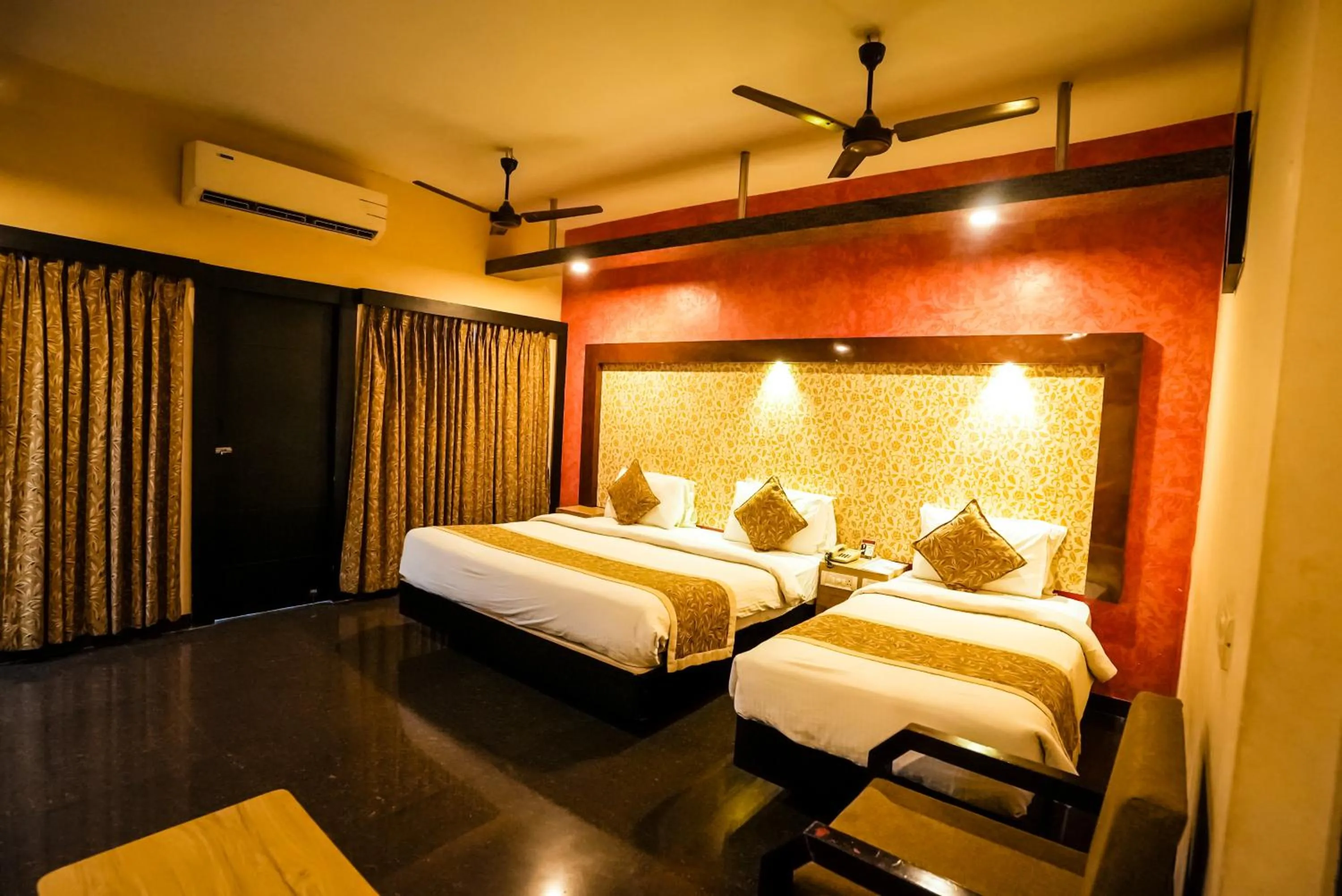 Bedroom, Bed in Hotel Mayas