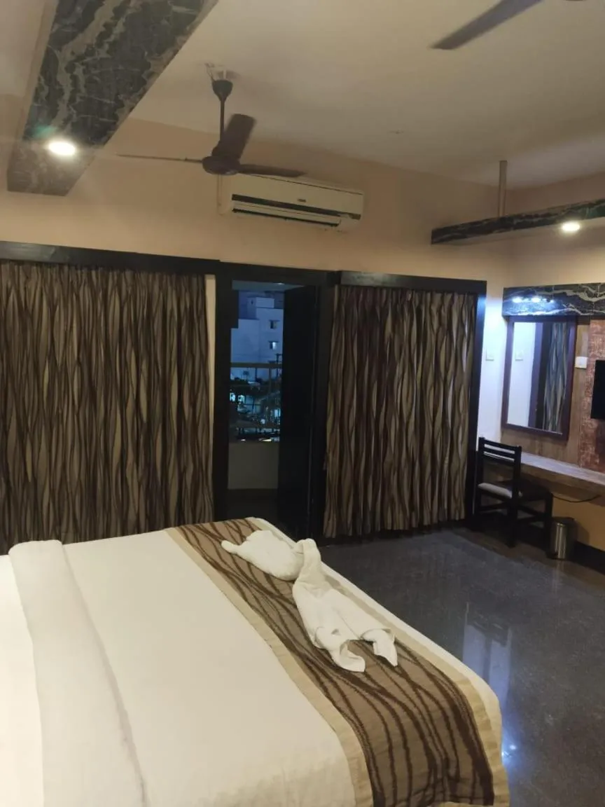 Bedroom, Bed in Hotel Mayas