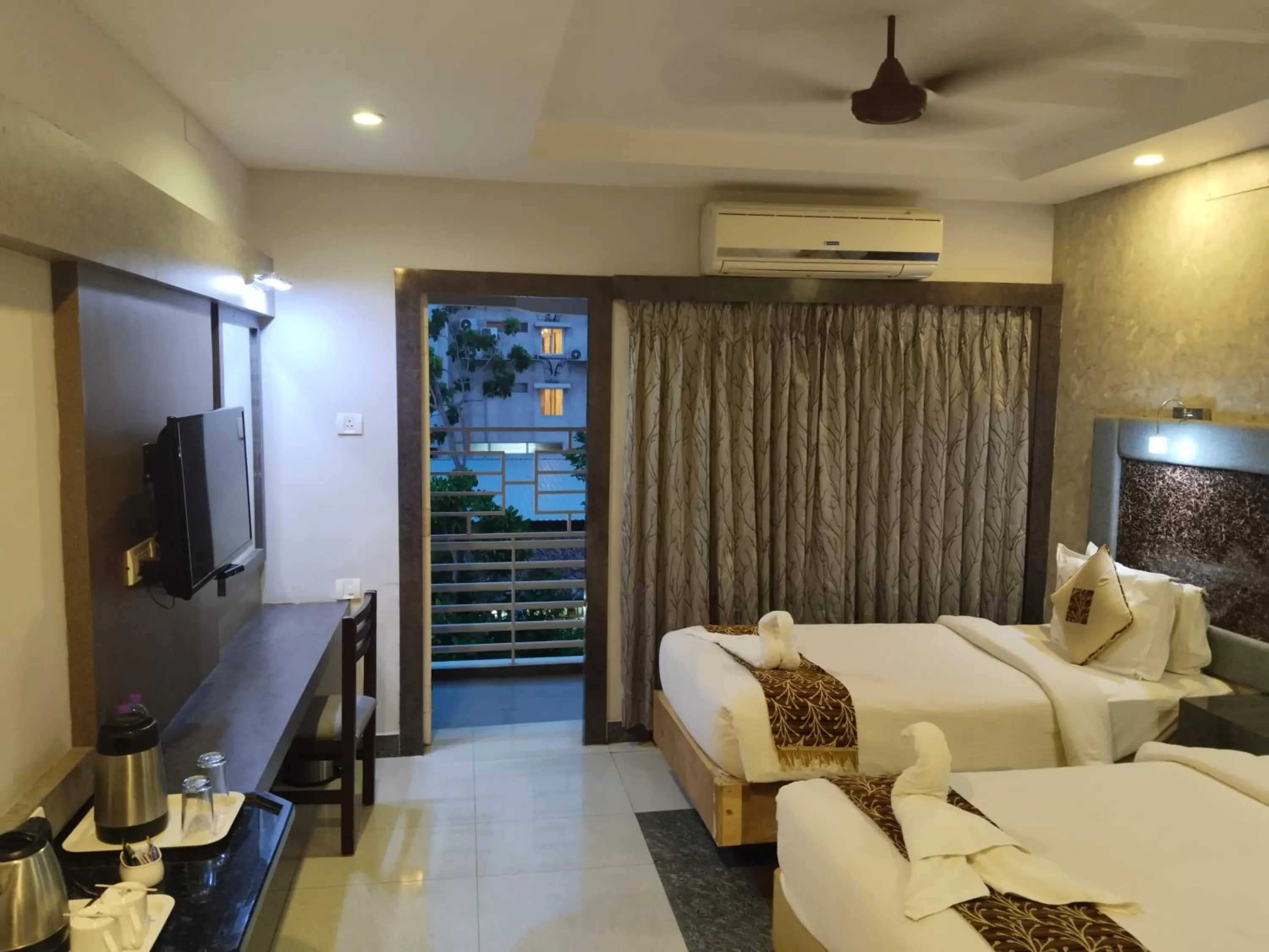 Bedroom in Hotel Mayas