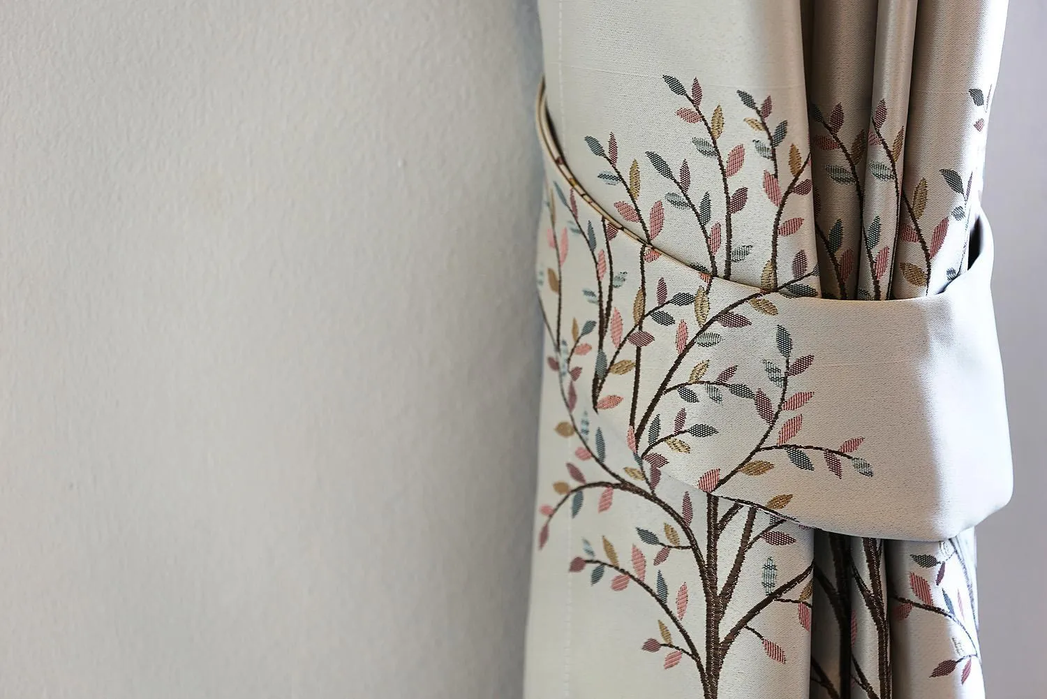 Decorative detail in V Place Residence