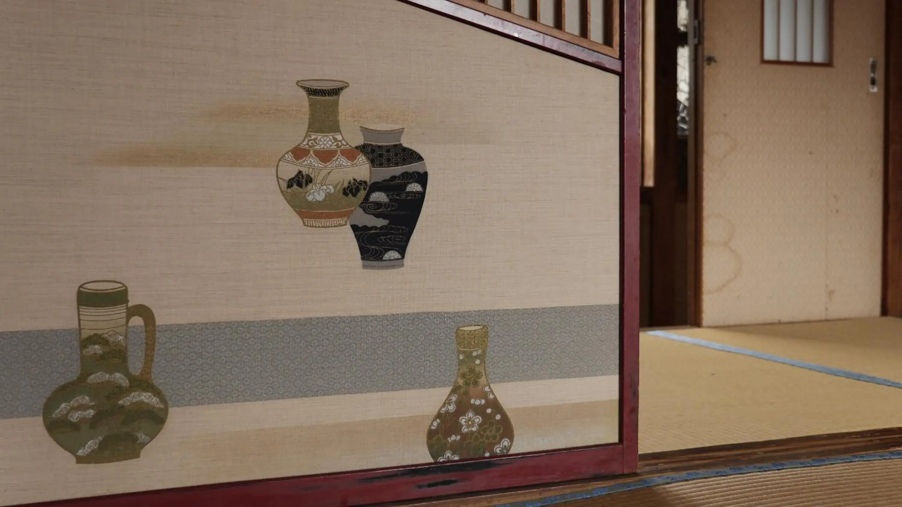 Decorative detail in Koishiya Ryokan