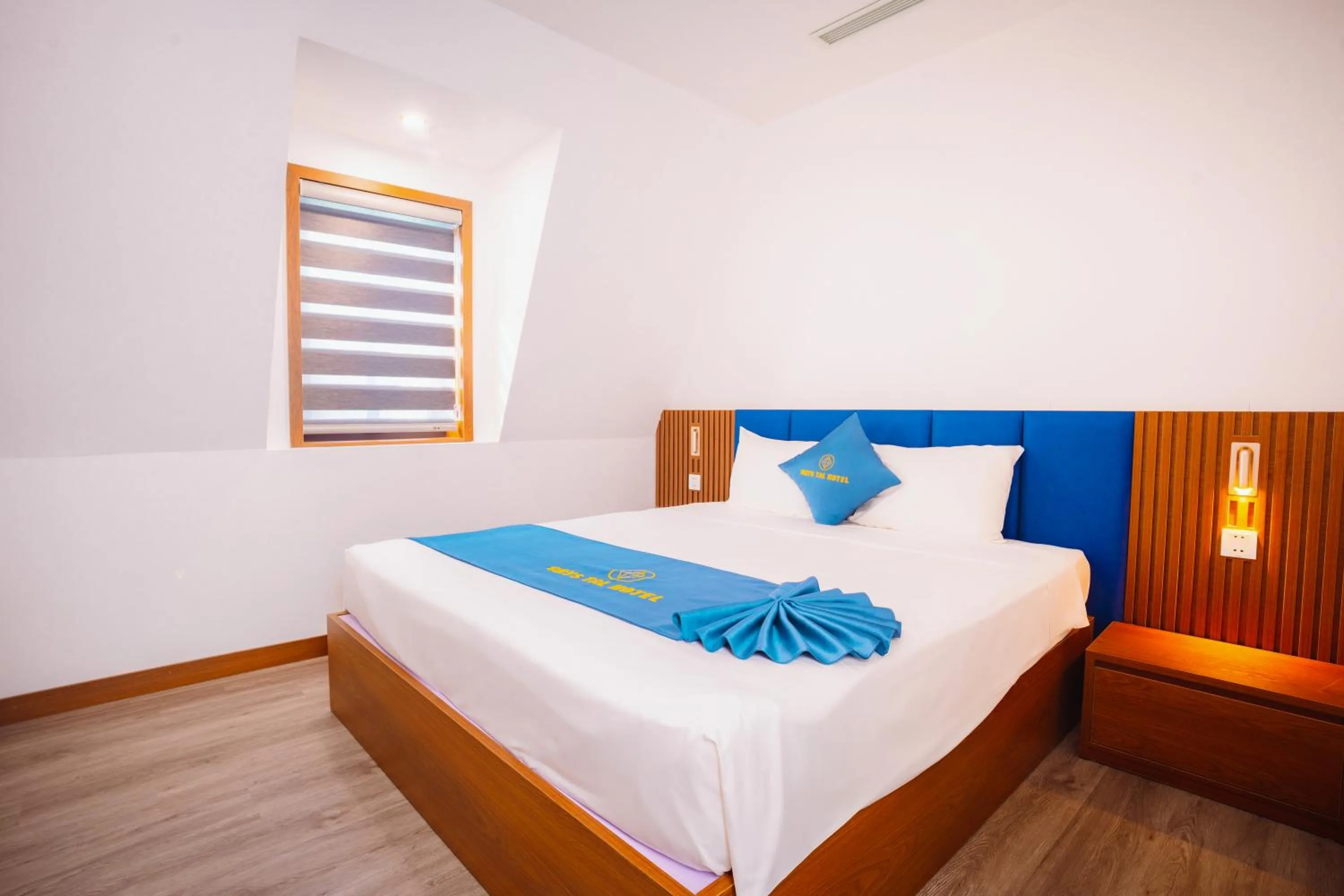 Bed in Skyview Hotel Halong