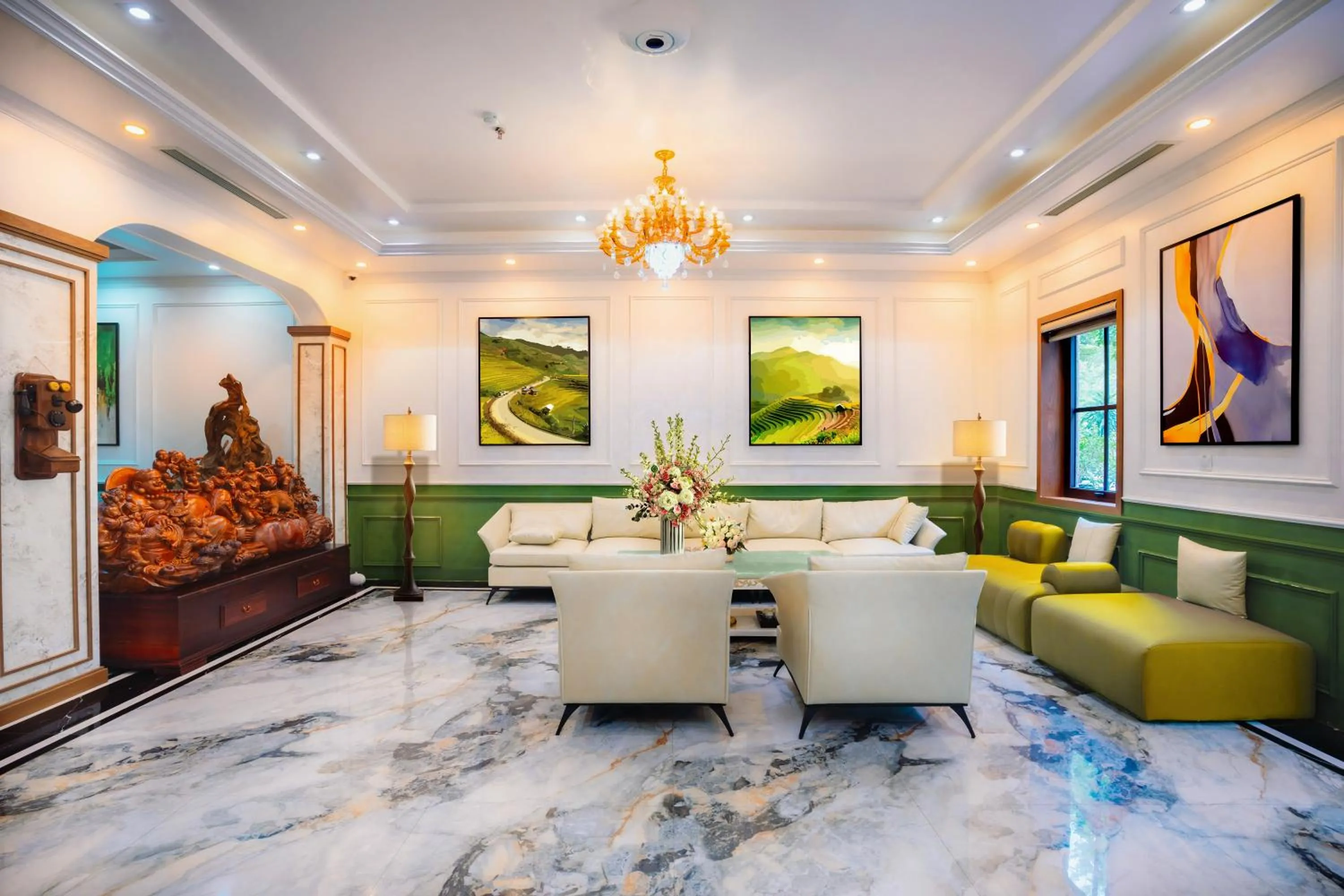 Living room in Skyview Hotel Halong