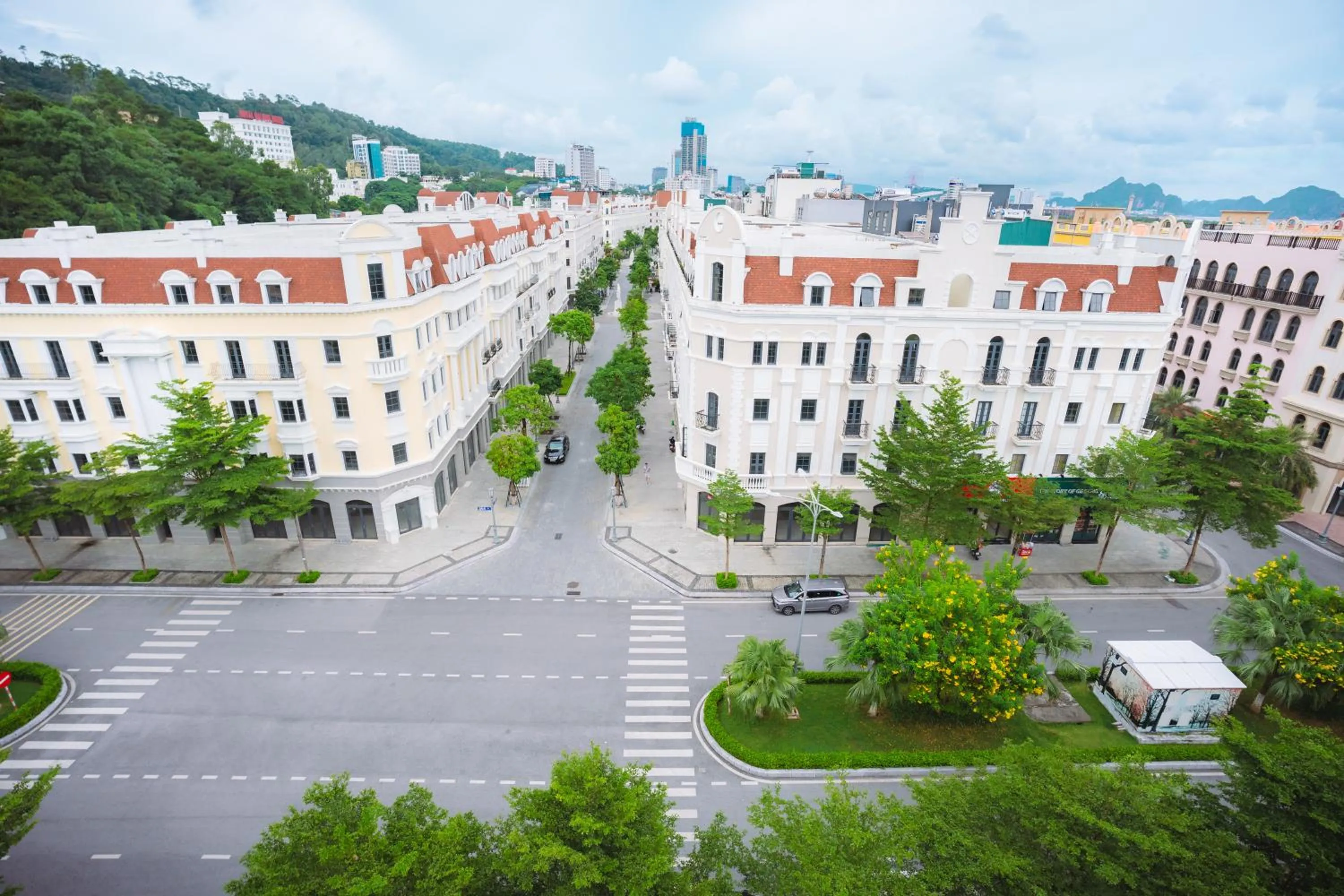 Property building in Skyview Hotel Halong