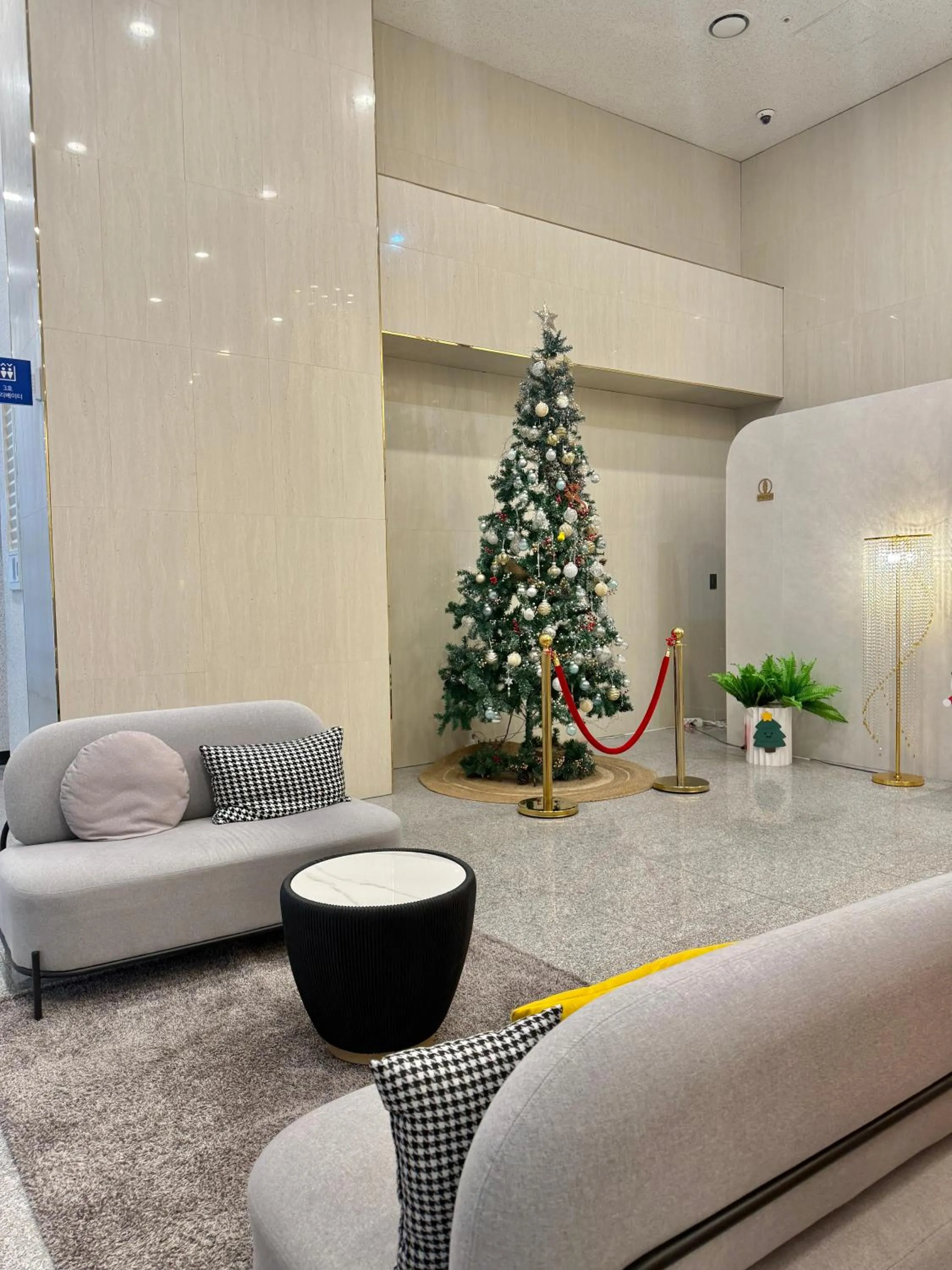 Raviens Maison de Hotel