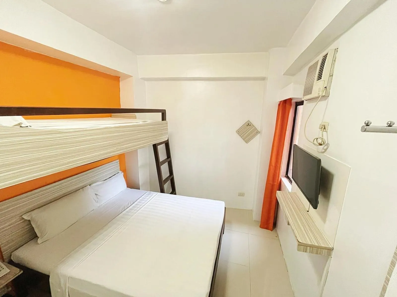 Bedroom in Travelbee Business Inn