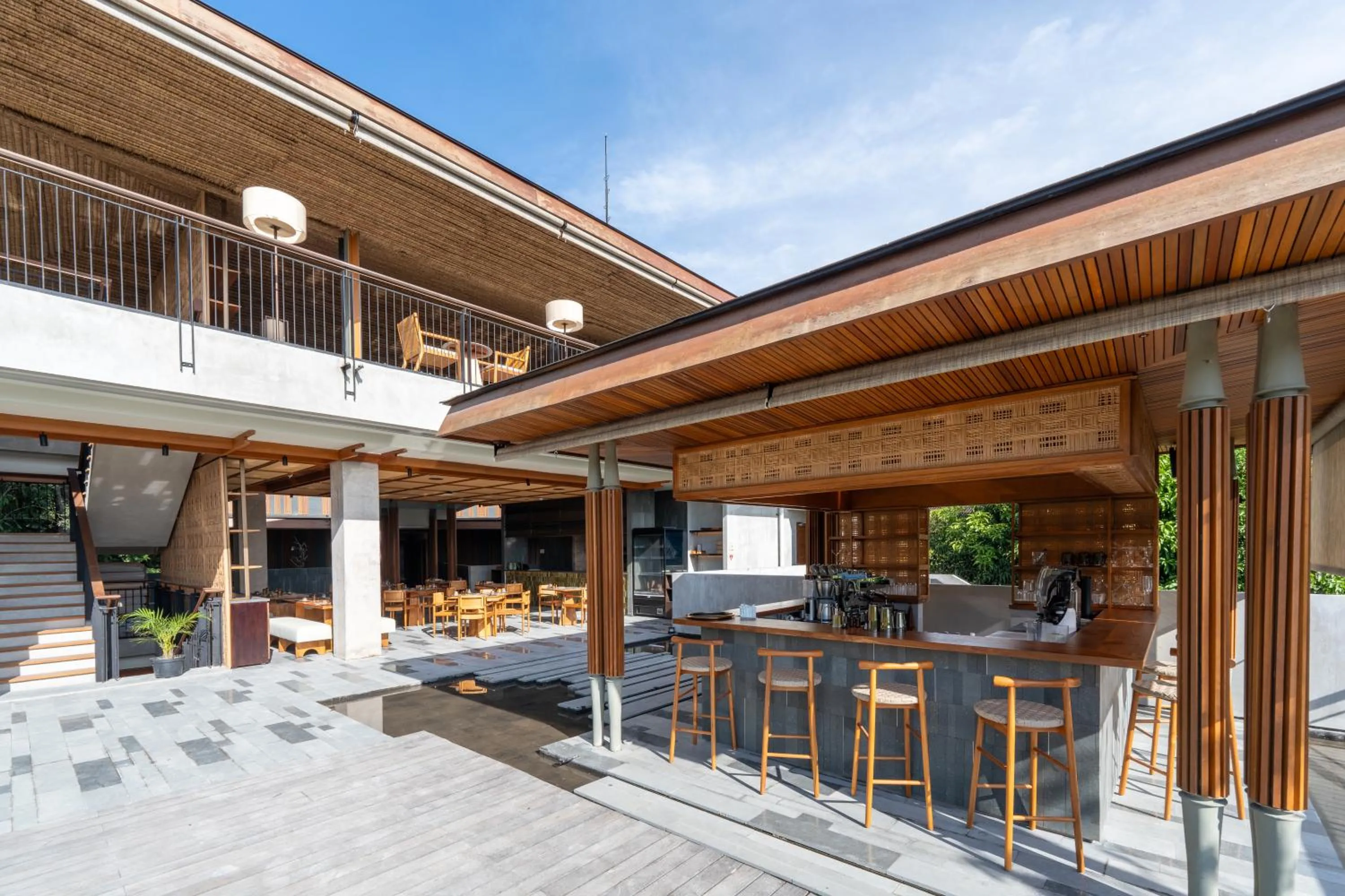 Restaurant/places to eat in Alaya Suites Ubud