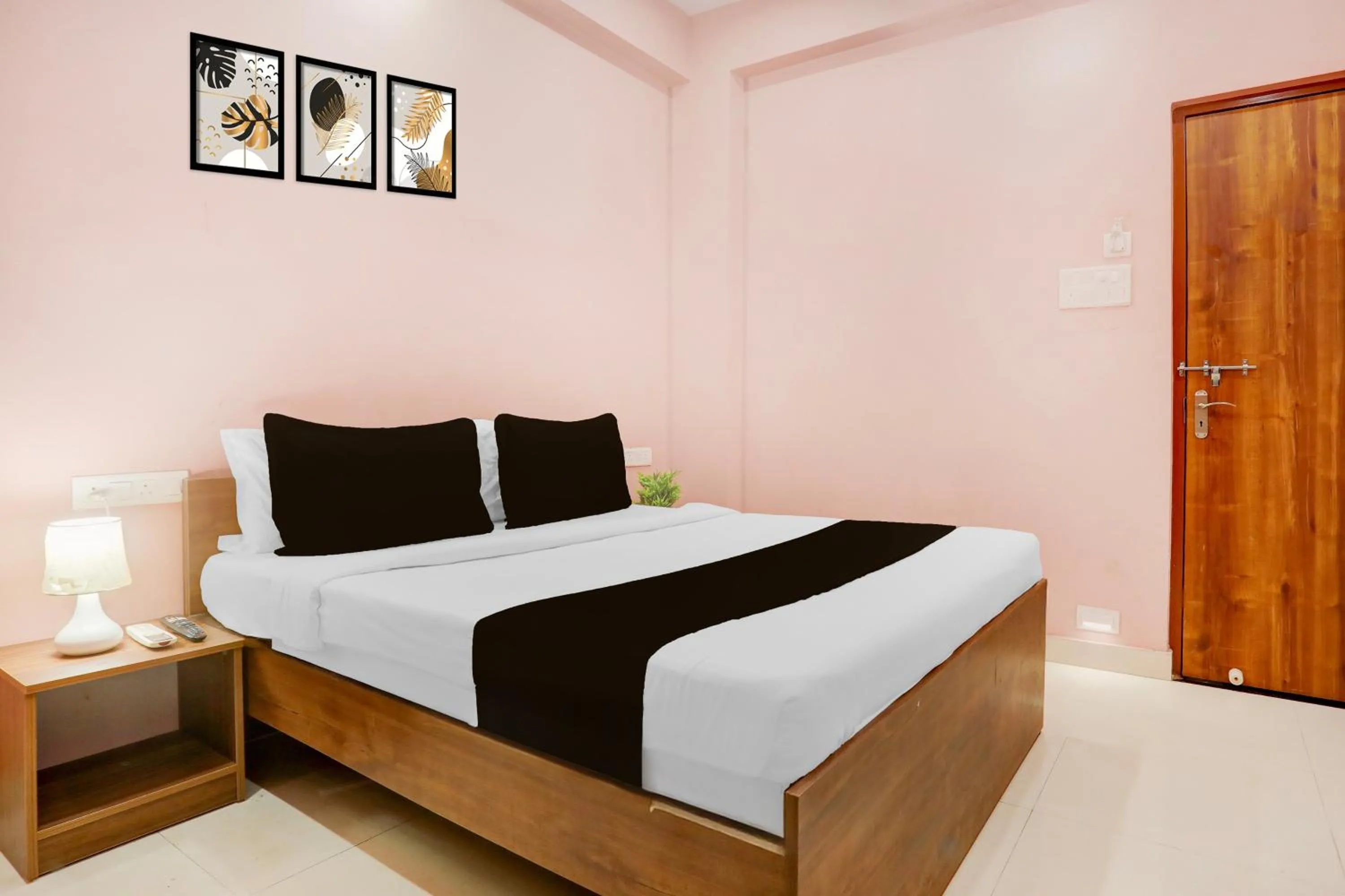 Classic Triple Room - single occupancy in Super Hotel O IIT Varanasi Formerly Shree Gopal Upwan