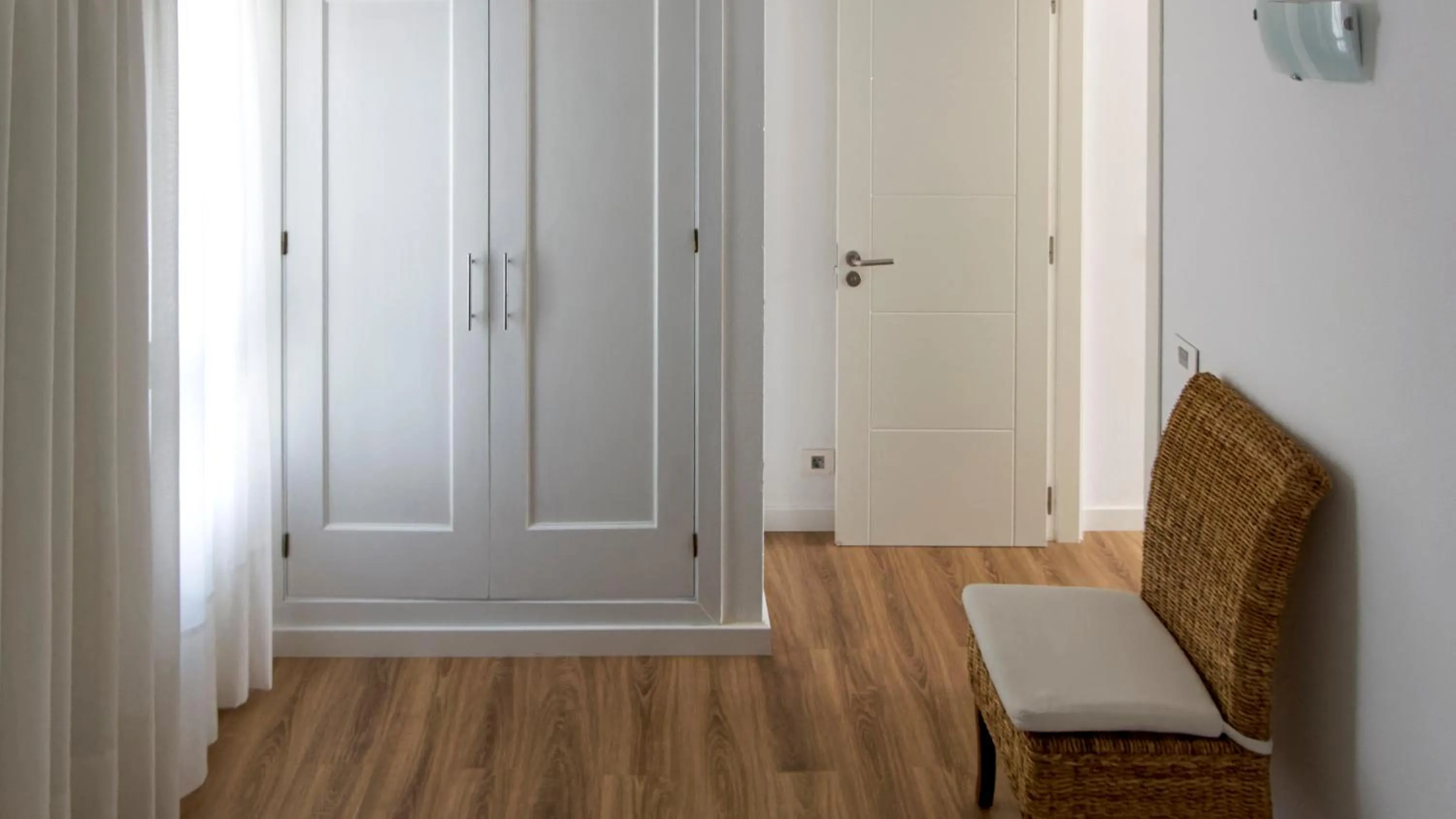 Bedroom, Seating Area in Canaima