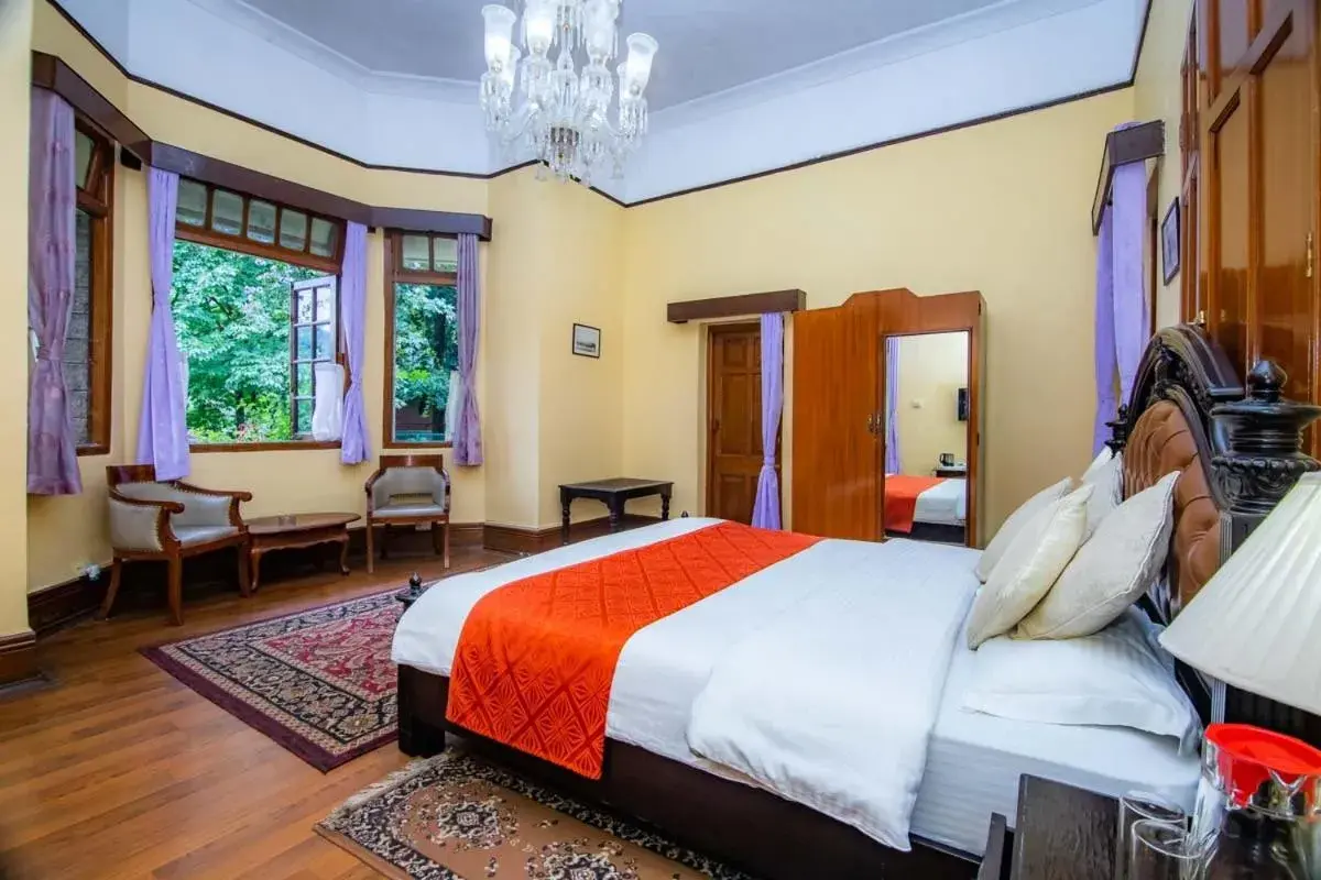 Double Room in Balrampur House Heritage Hotel Double Room in Balrampur House Heritage Hotel
