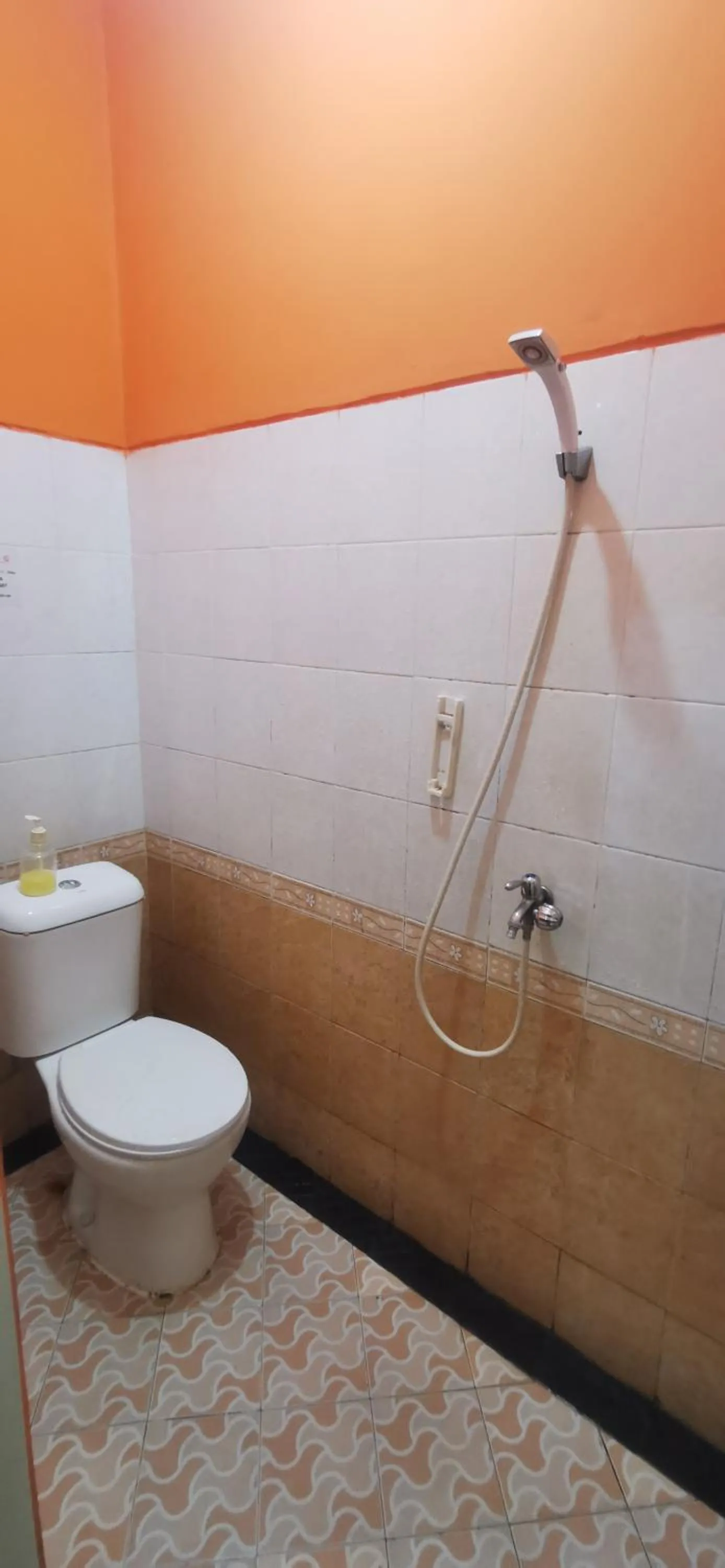 Bathroom in Hotel O Classic Guesthouse