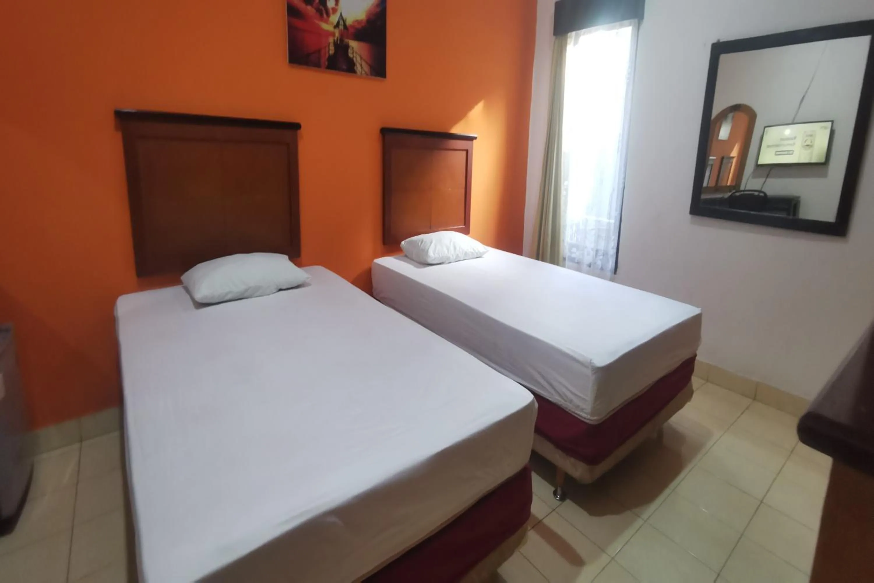 Bedroom, Bed in Hotel O Classic Guesthouse