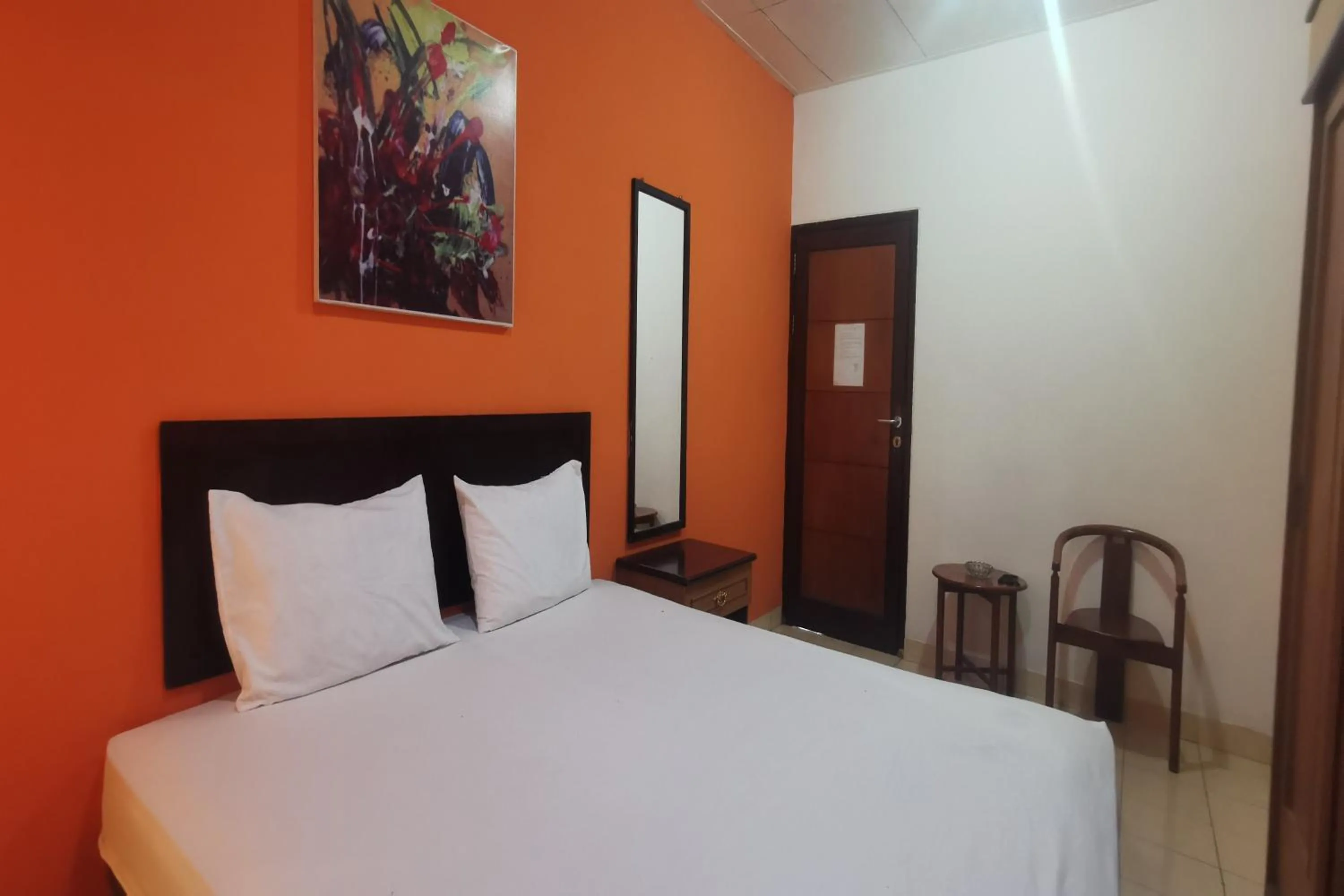 Bedroom, Bed in Hotel O Classic Guesthouse