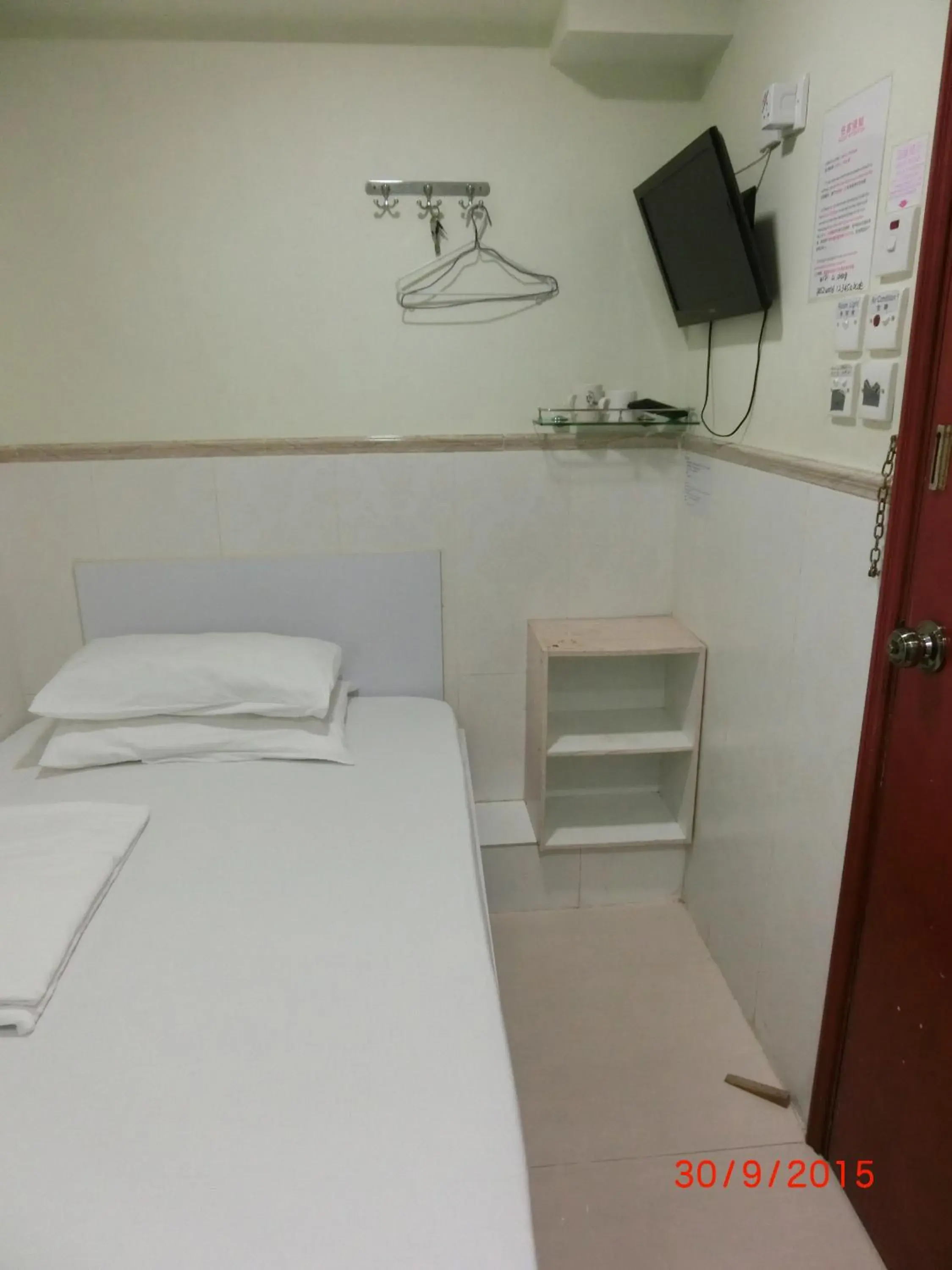 Single Room with Private Bathroom in Li Cheng Guesthouse Single Room with Private Bathroom in Li Cheng Guesthouse