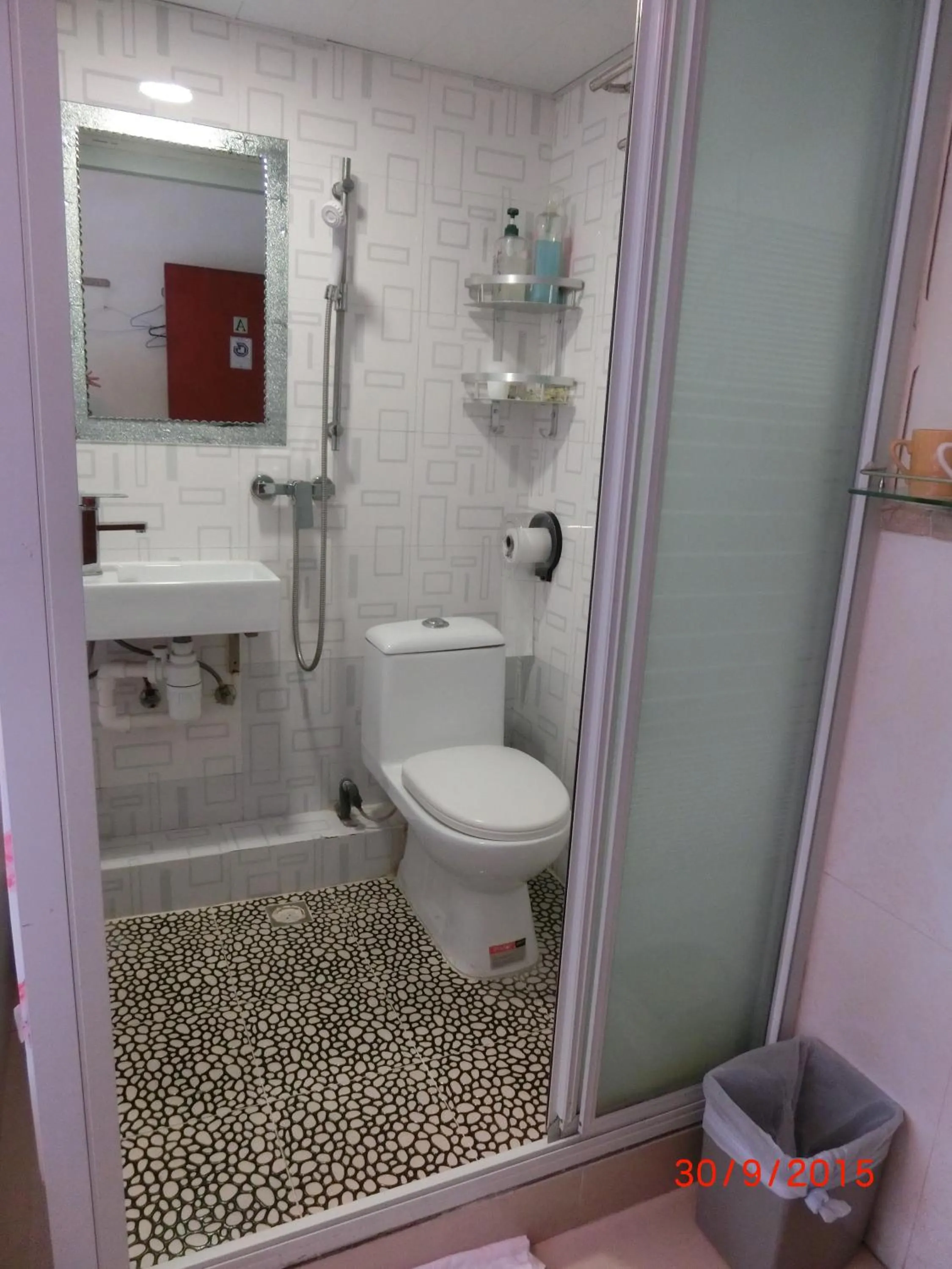Bathroom in Li Cheng Guesthouse