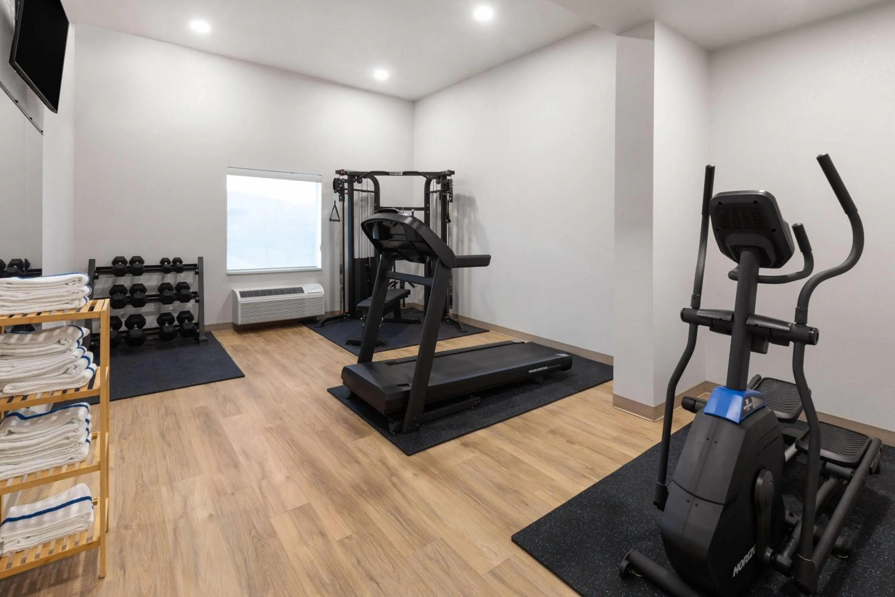 Fitness centre/facilities in Microtel Inn & Suites by Wyndham Tooele