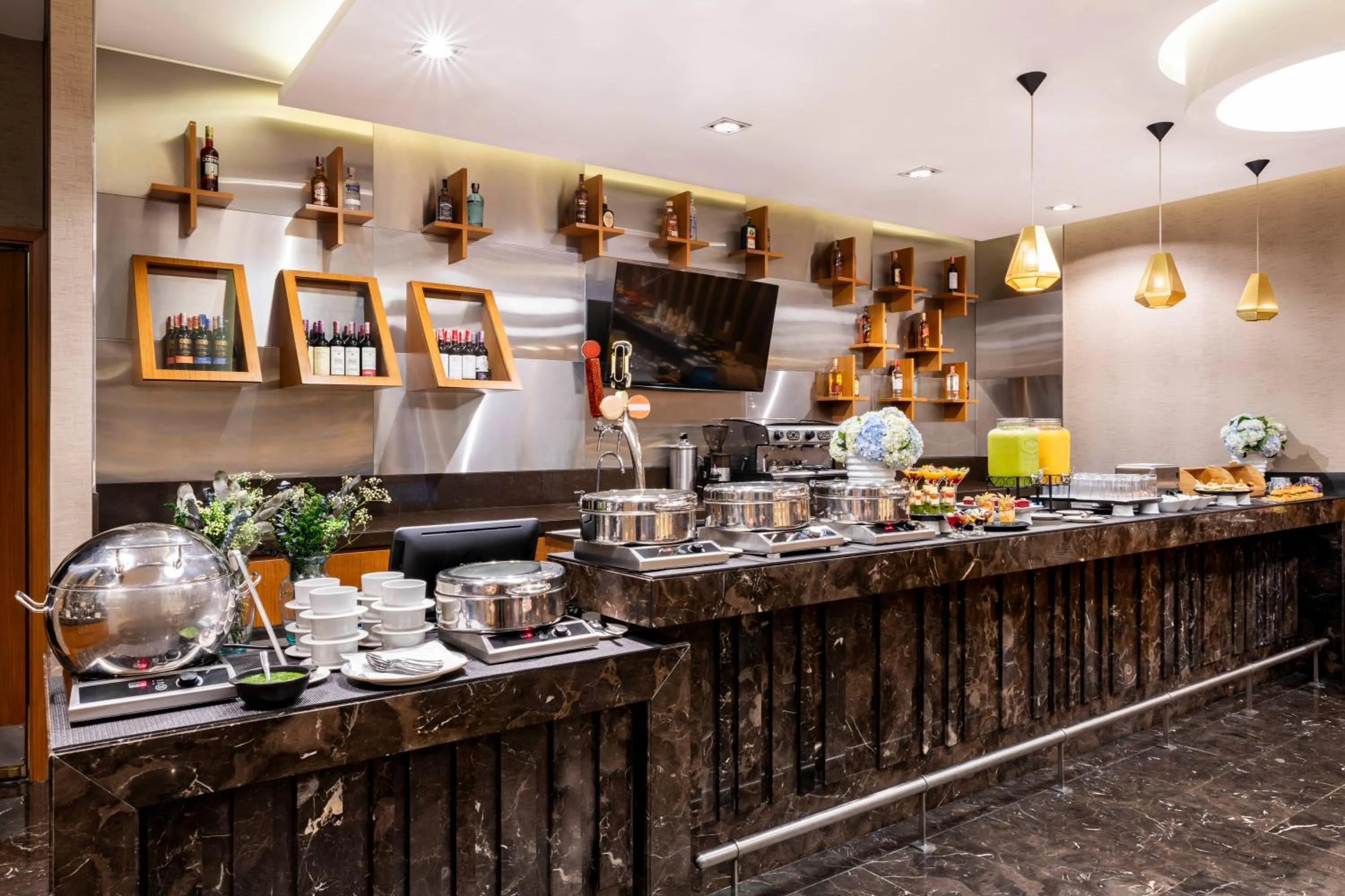 Breakfast in Courtyard by Marriott Bogota Airport