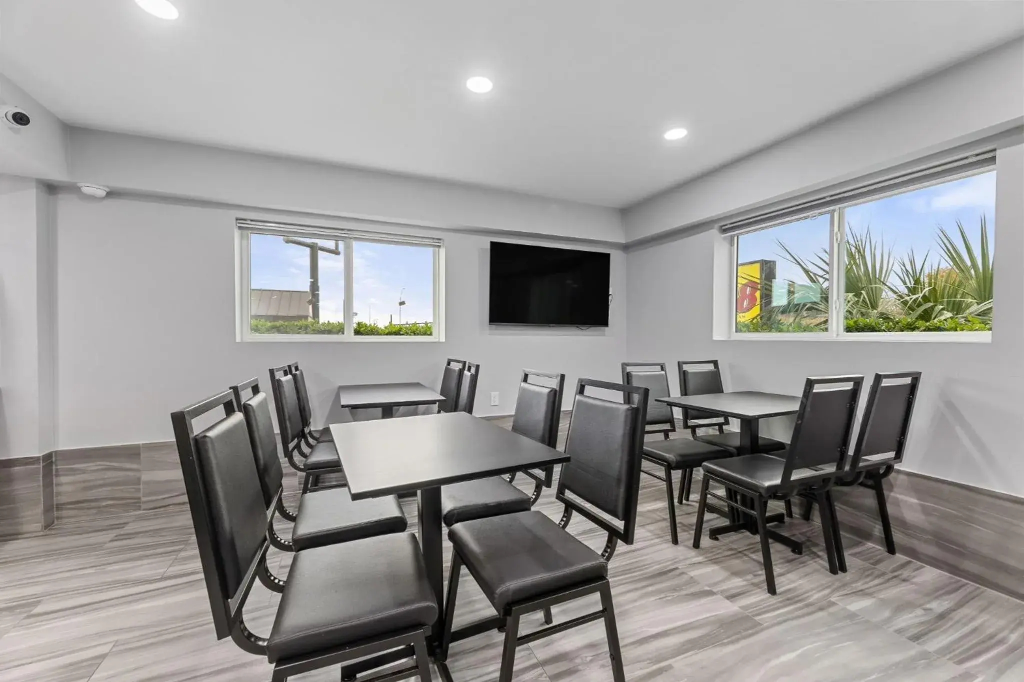 Super 8 by Wyndham Texas City Super 8 by Wyndham Texas City