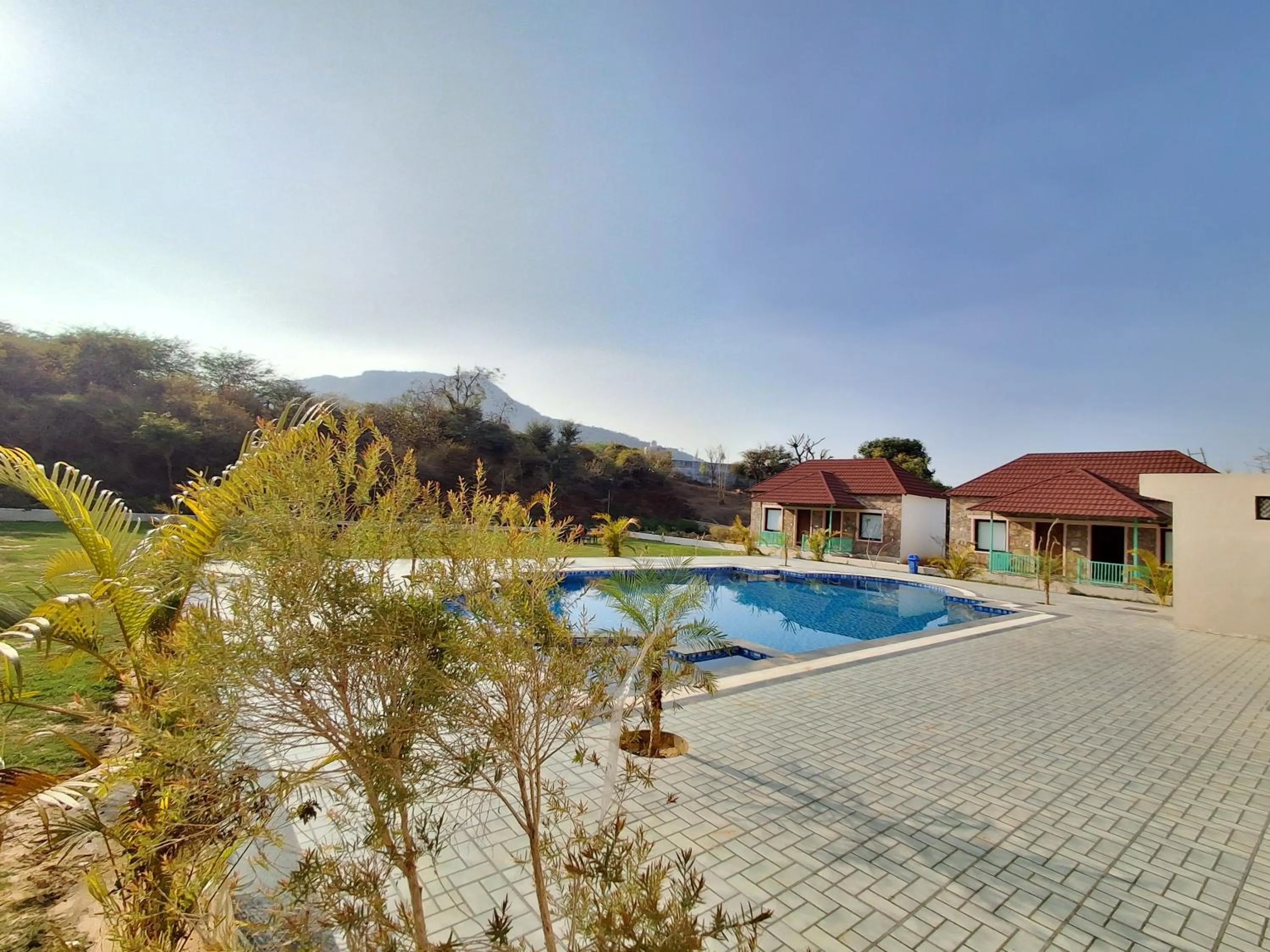 Swimming pool in Orchard Hills Resorts