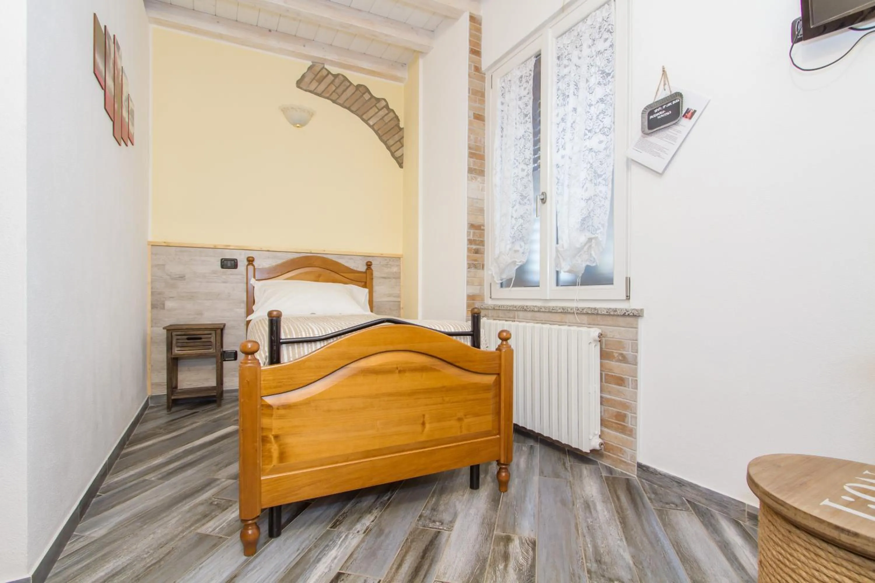 Photo of the whole room, Bed in Le Camere Di Aladino