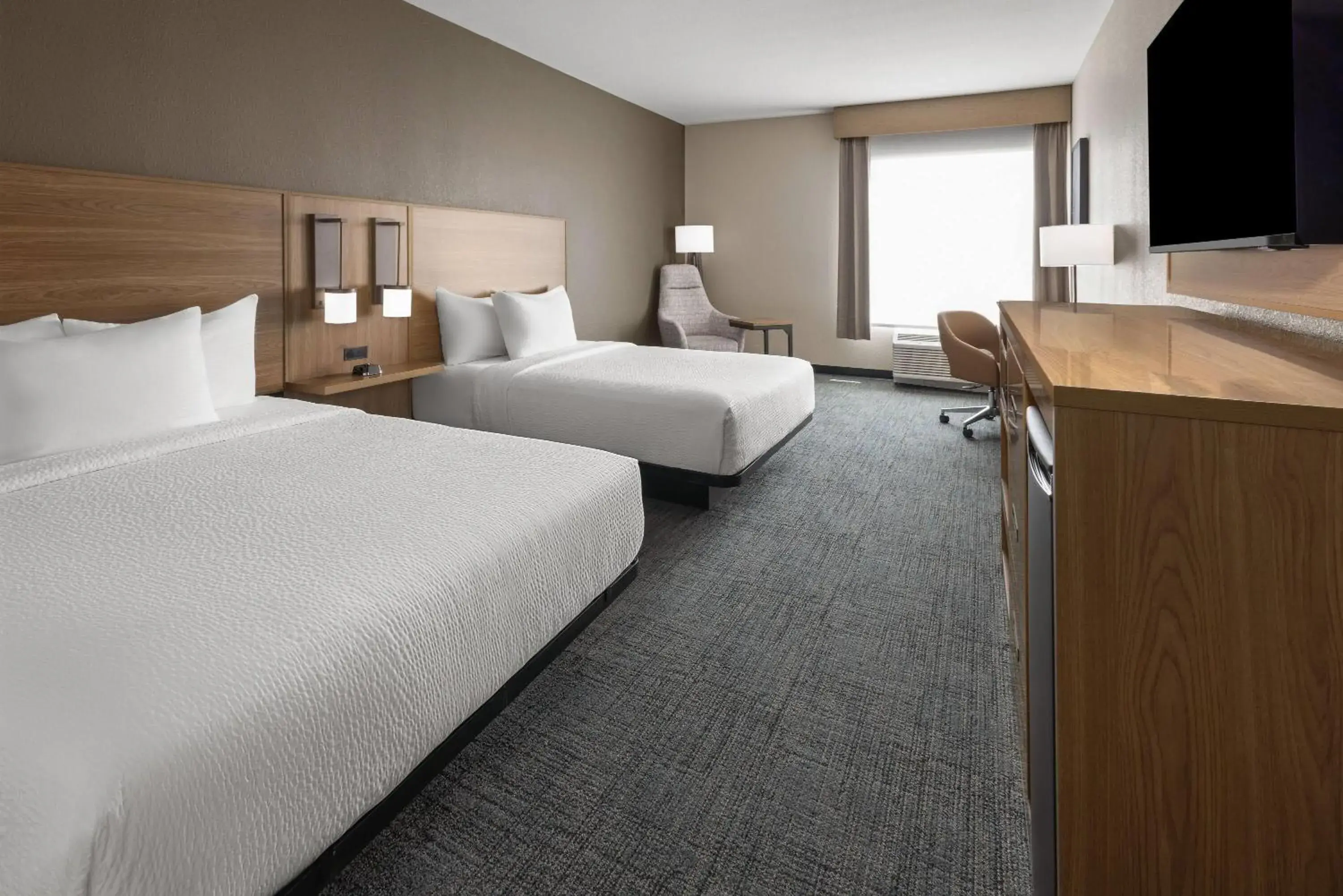 Queen Room with Two Queen Beds and Roll-in Shower - Vision Access/Non-Smoking in La Quinta Inn & Suites by Wyndham Phoenix West Glendale Queen Room with Two Queen Beds and Roll-in Shower - Vision Access/Non-Smoking in La Quinta Inn & Suites by Wyndham Phoenix West Glendale