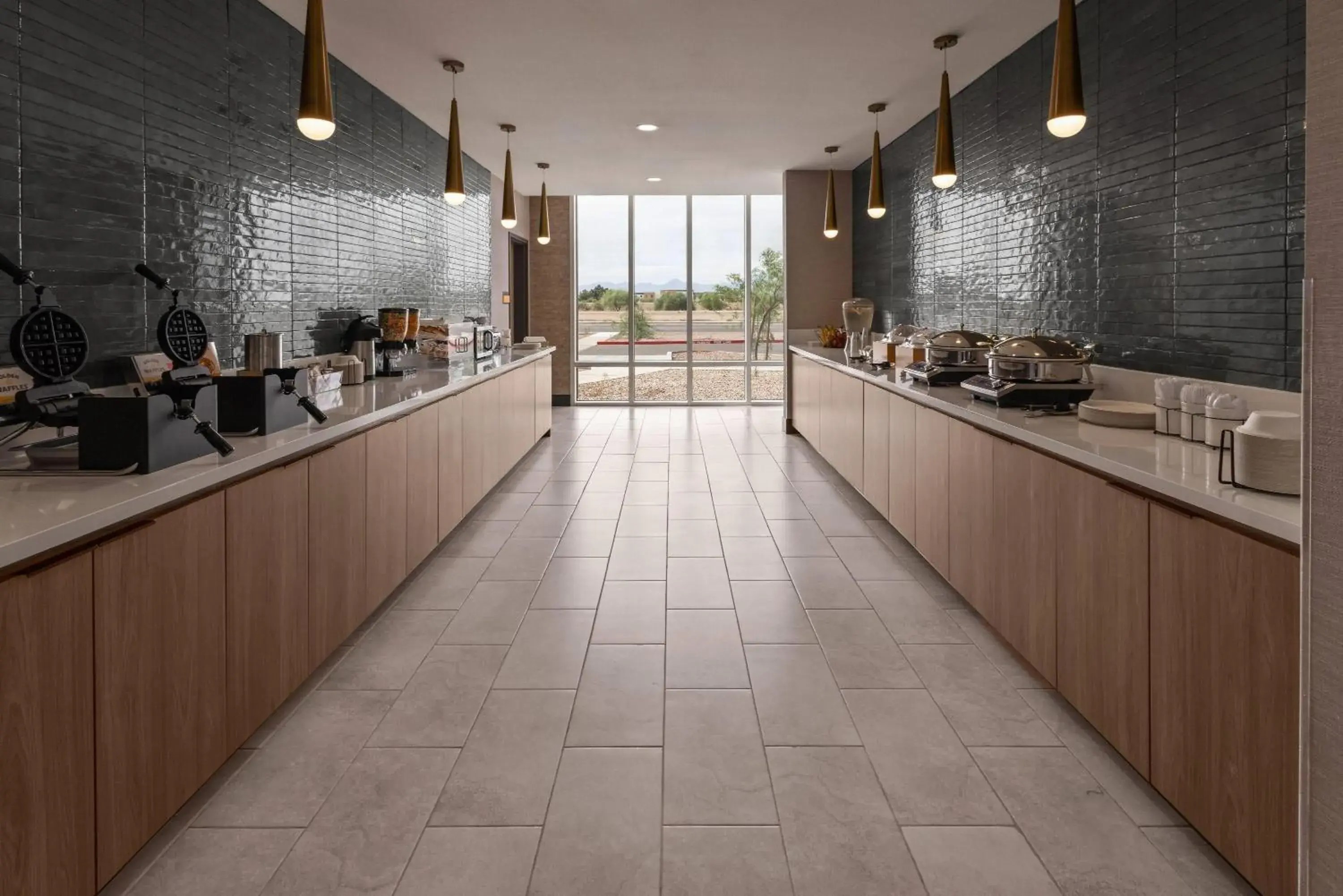 Breakfast in La Quinta Inn & Suites by Wyndham Phoenix West Glendale Breakfast in La Quinta Inn & Suites by Wyndham Phoenix West Glendale