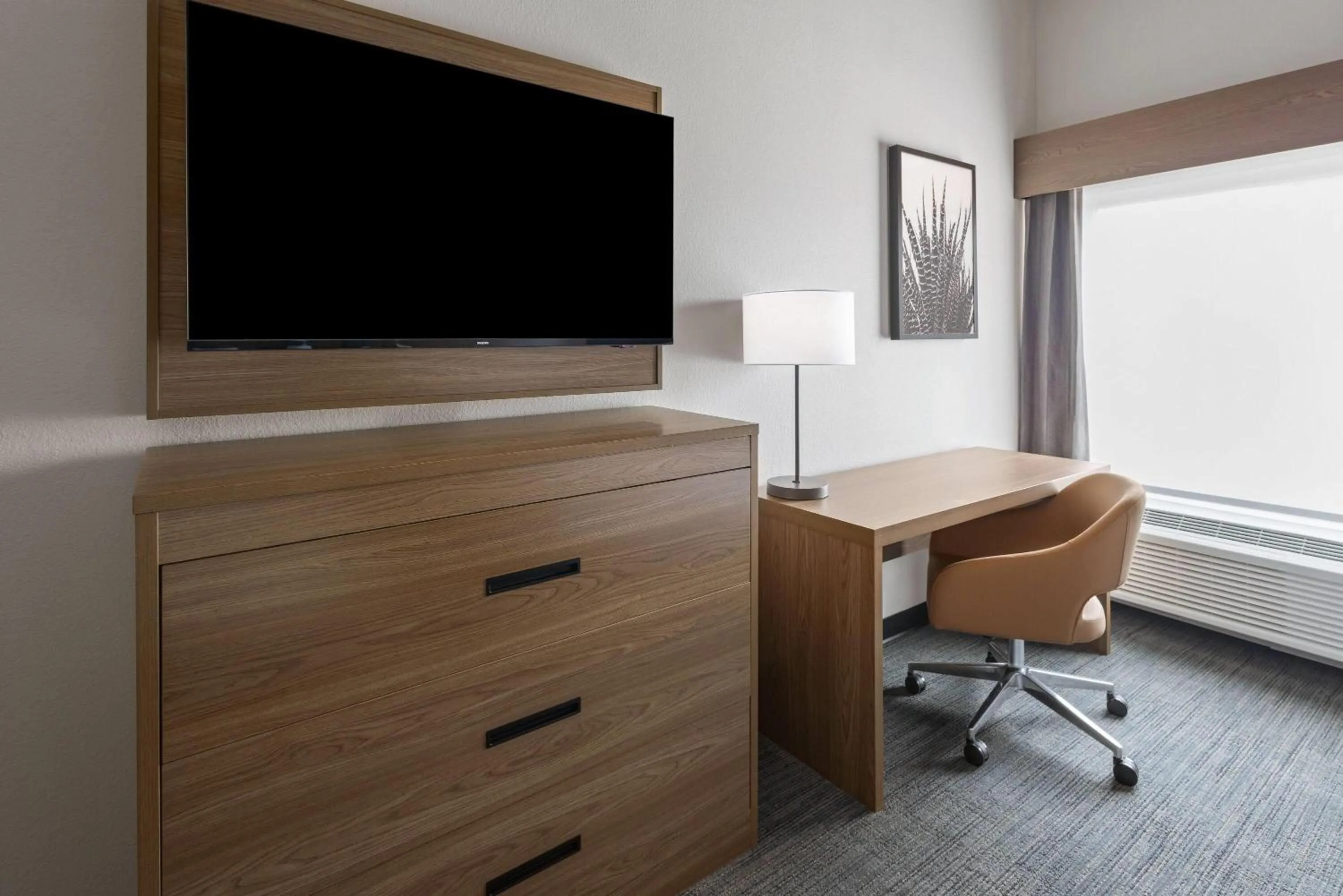 Photo of the whole room in La Quinta Inn & Suites by Wyndham Phoenix West Glendale