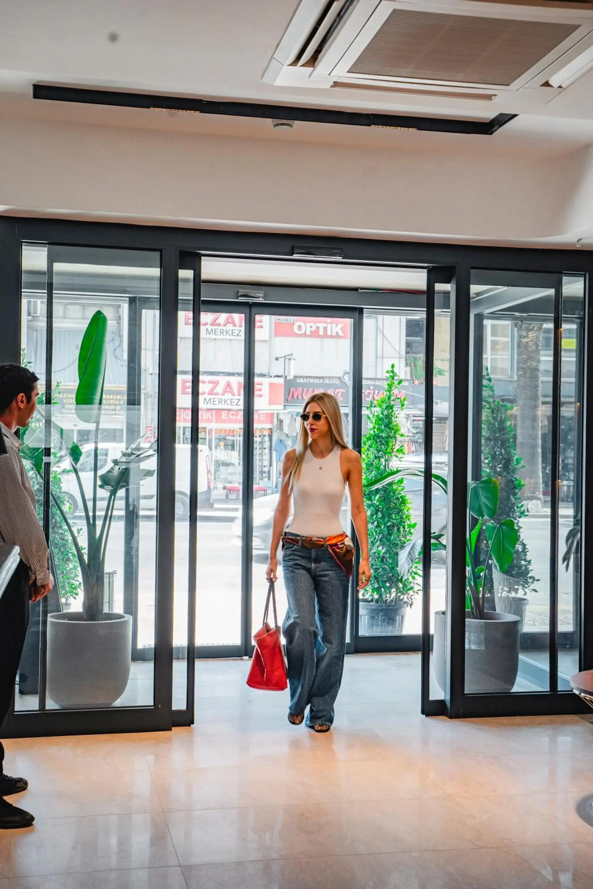 Facade/entrance in Alves Hotel Facade/entrance in Alves Hotel