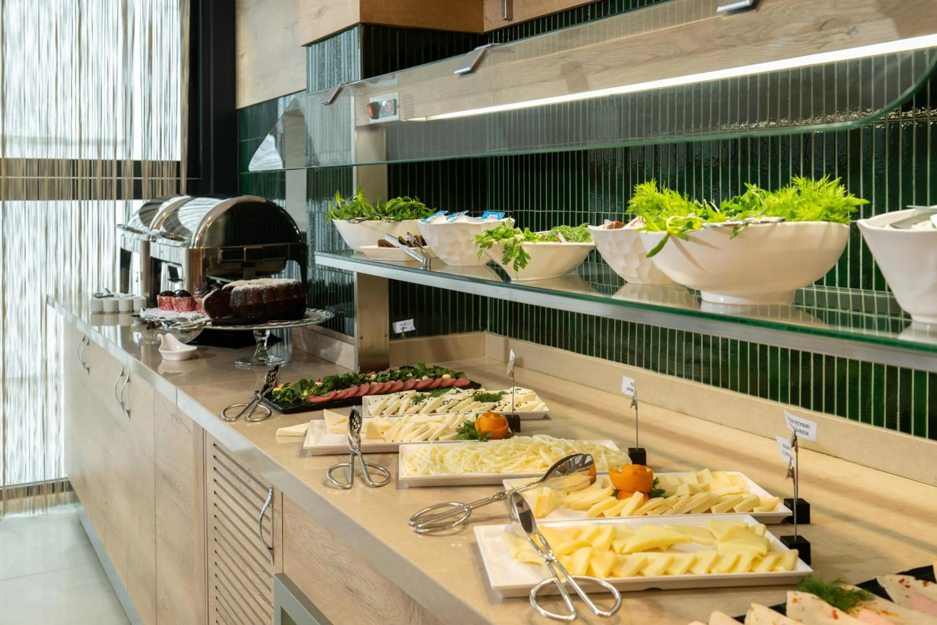 Food and drinks in Alves Hotel