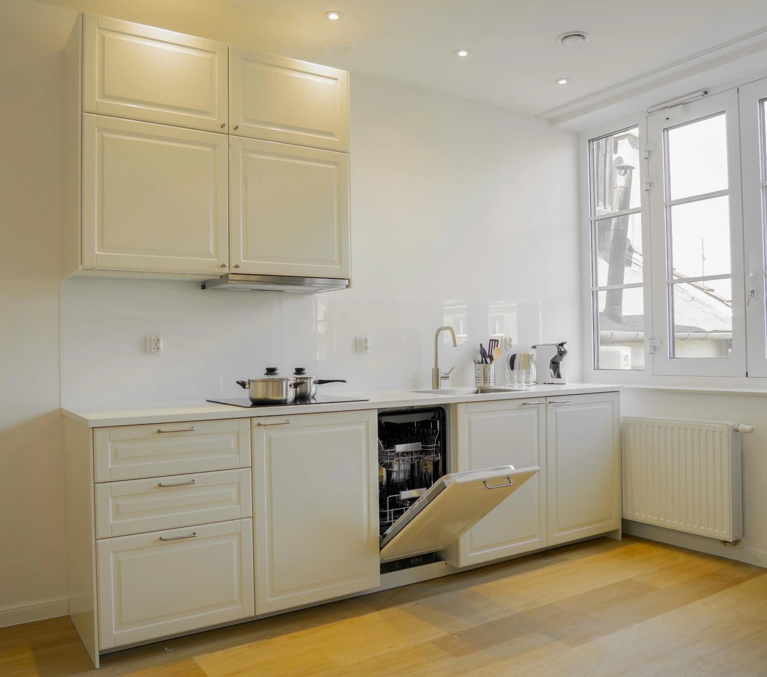 Kitchen or kitchenette in Długa 17 Residence