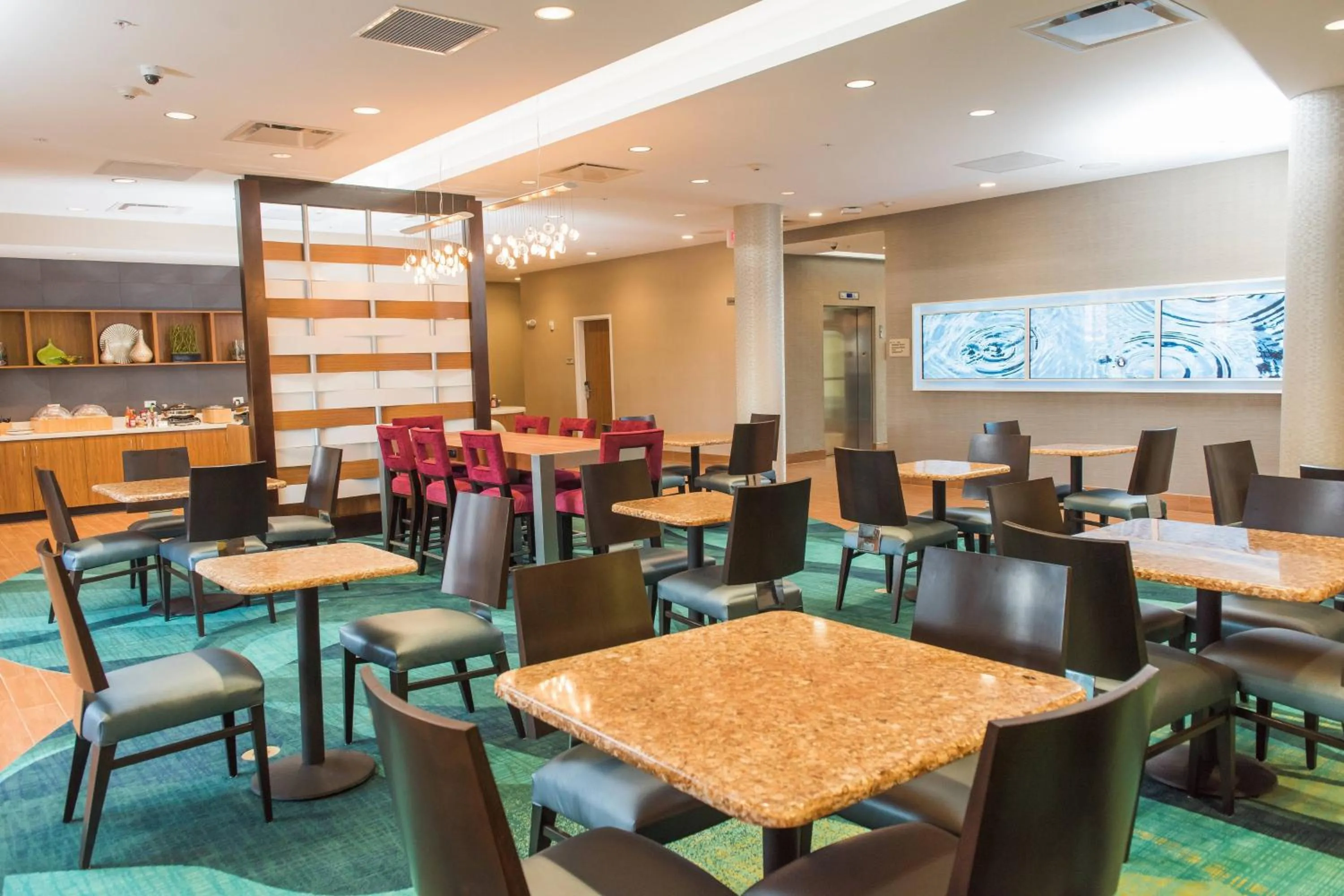 Restaurant/places to eat in SpringHill Suites by Marriott Buffalo Airport