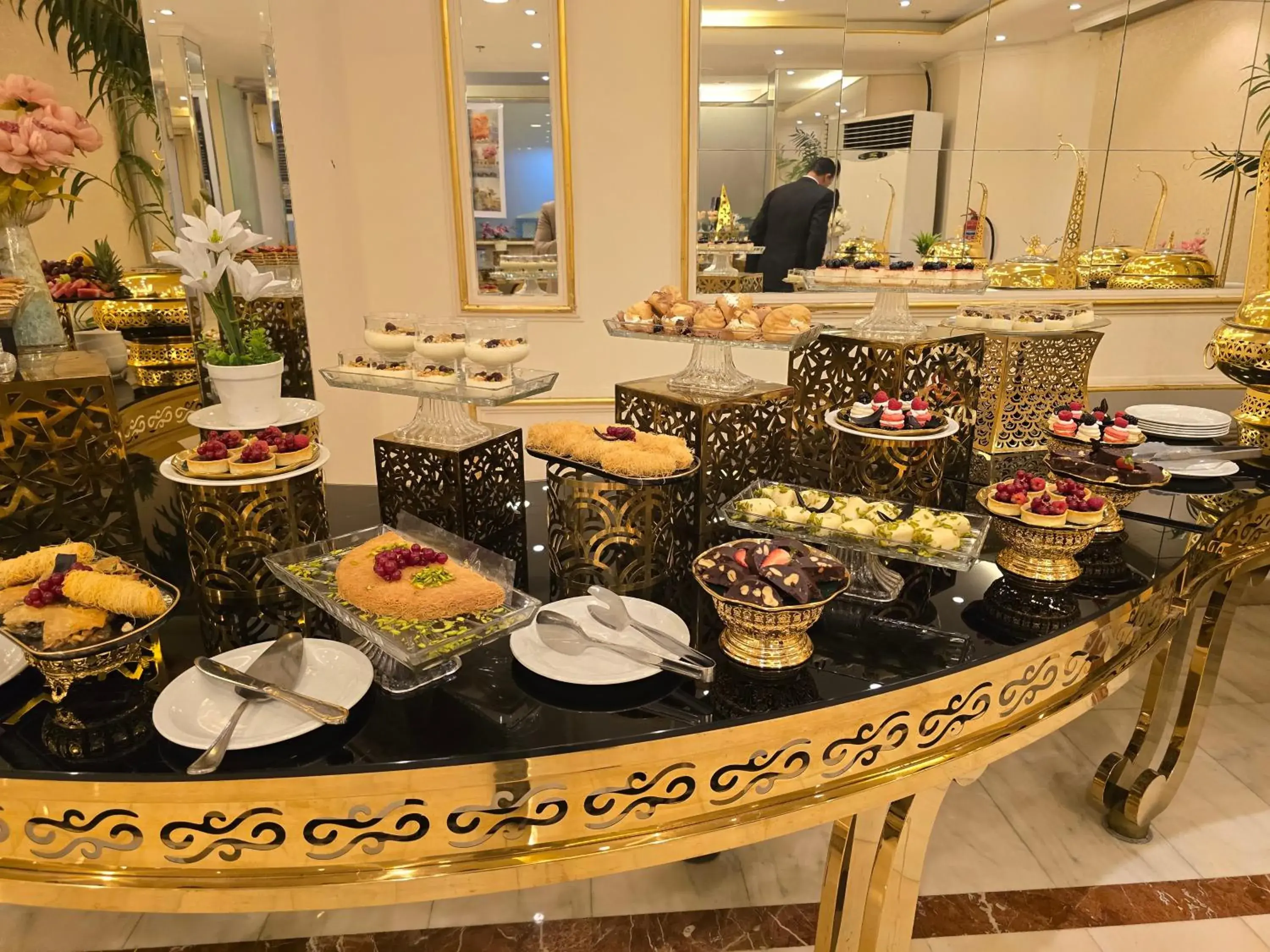 Food and drinks in Taj Celine Hotel Food and drinks in Taj Celine Hotel