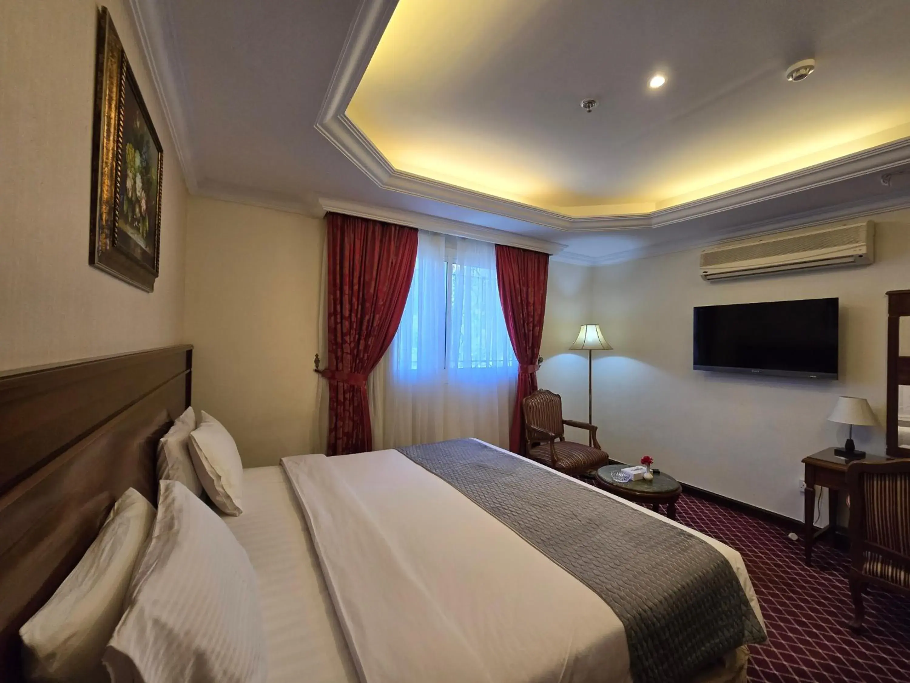 Bed in Taj Celine Hotel Bed in Taj Celine Hotel