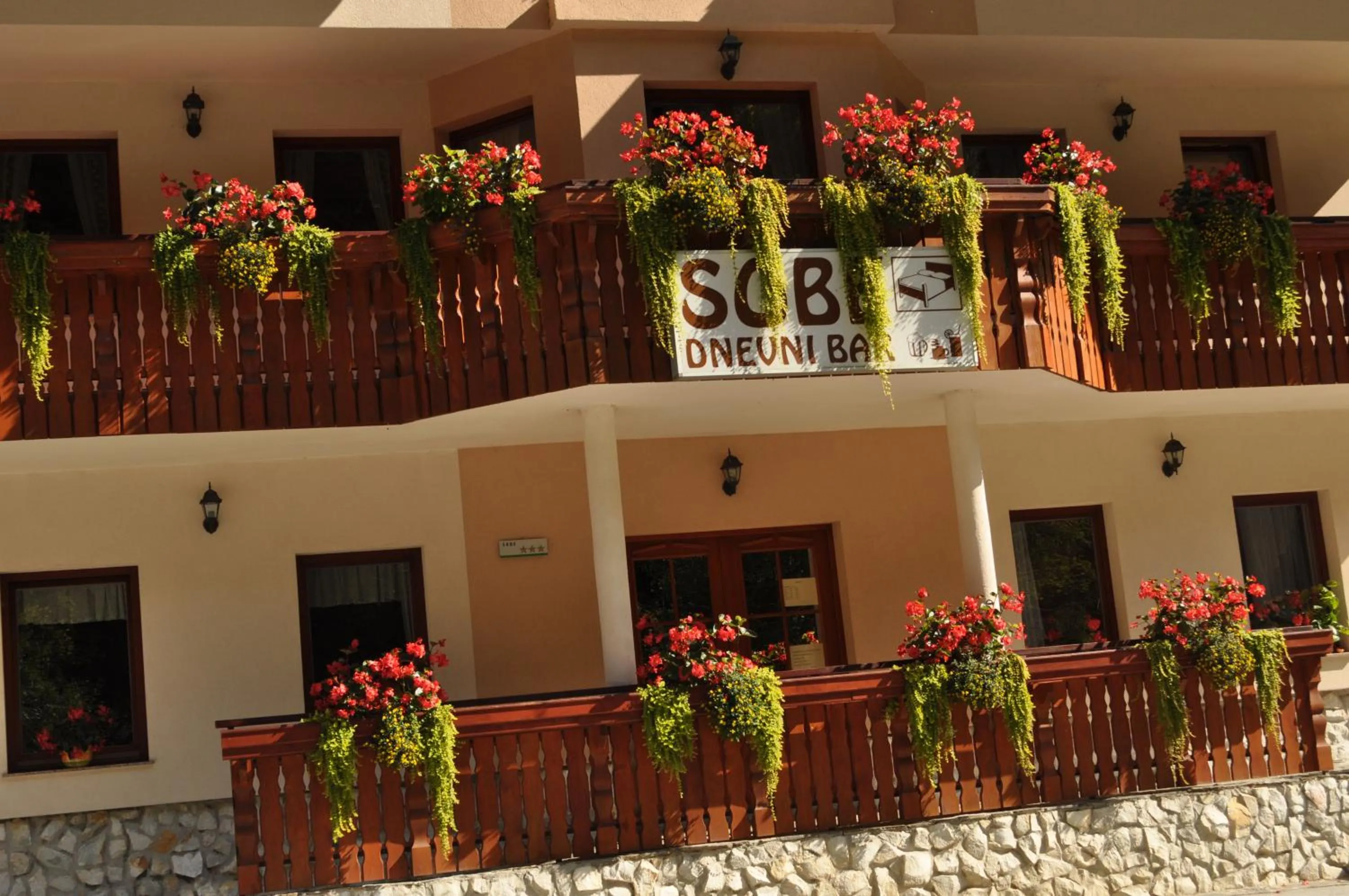Property building in Prenočišča Valentina