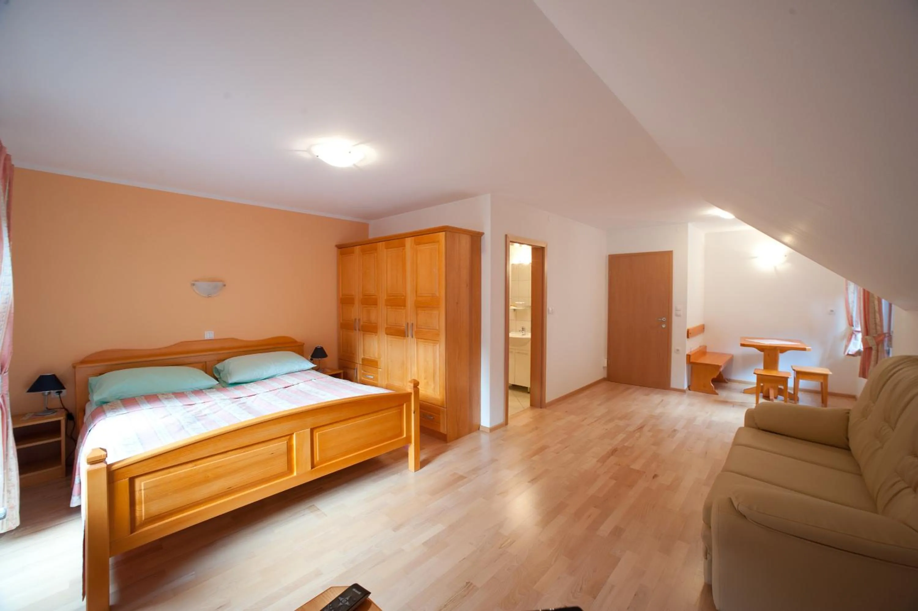 Bedroom, Bed in Prenočišča Valentina